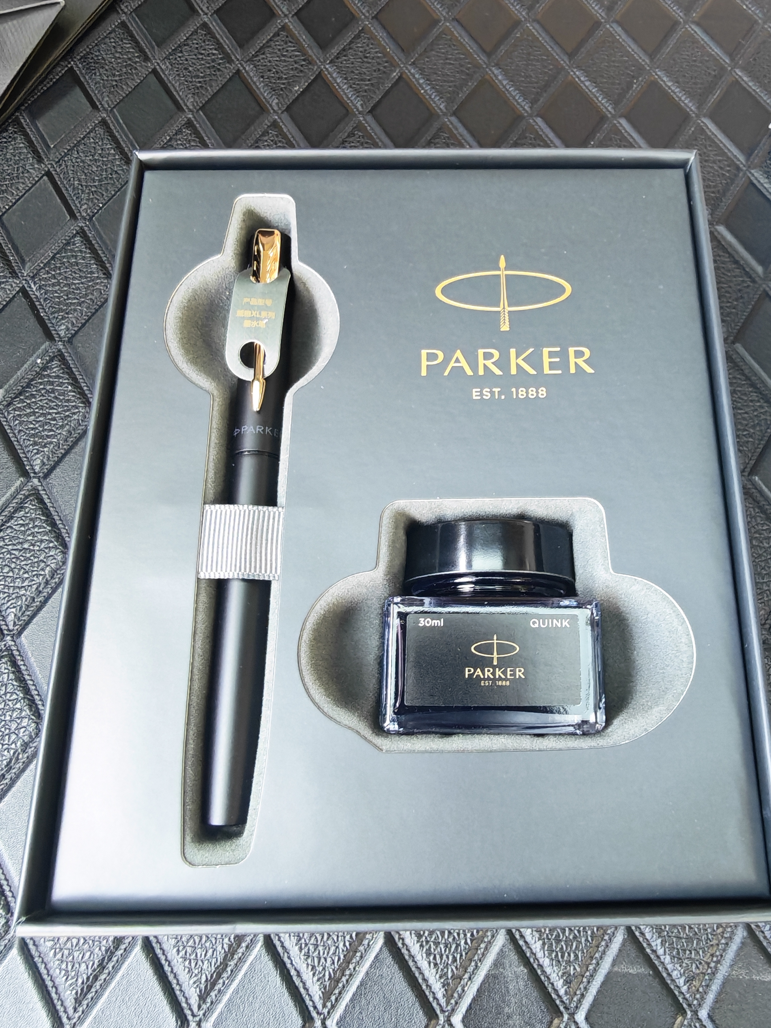 派克（PARKER）钢笔签字笔办公自用送礼威雅XL经典黑金夹墨水笔+小墨水礼盒男生女生礼物白条优惠 实拍图