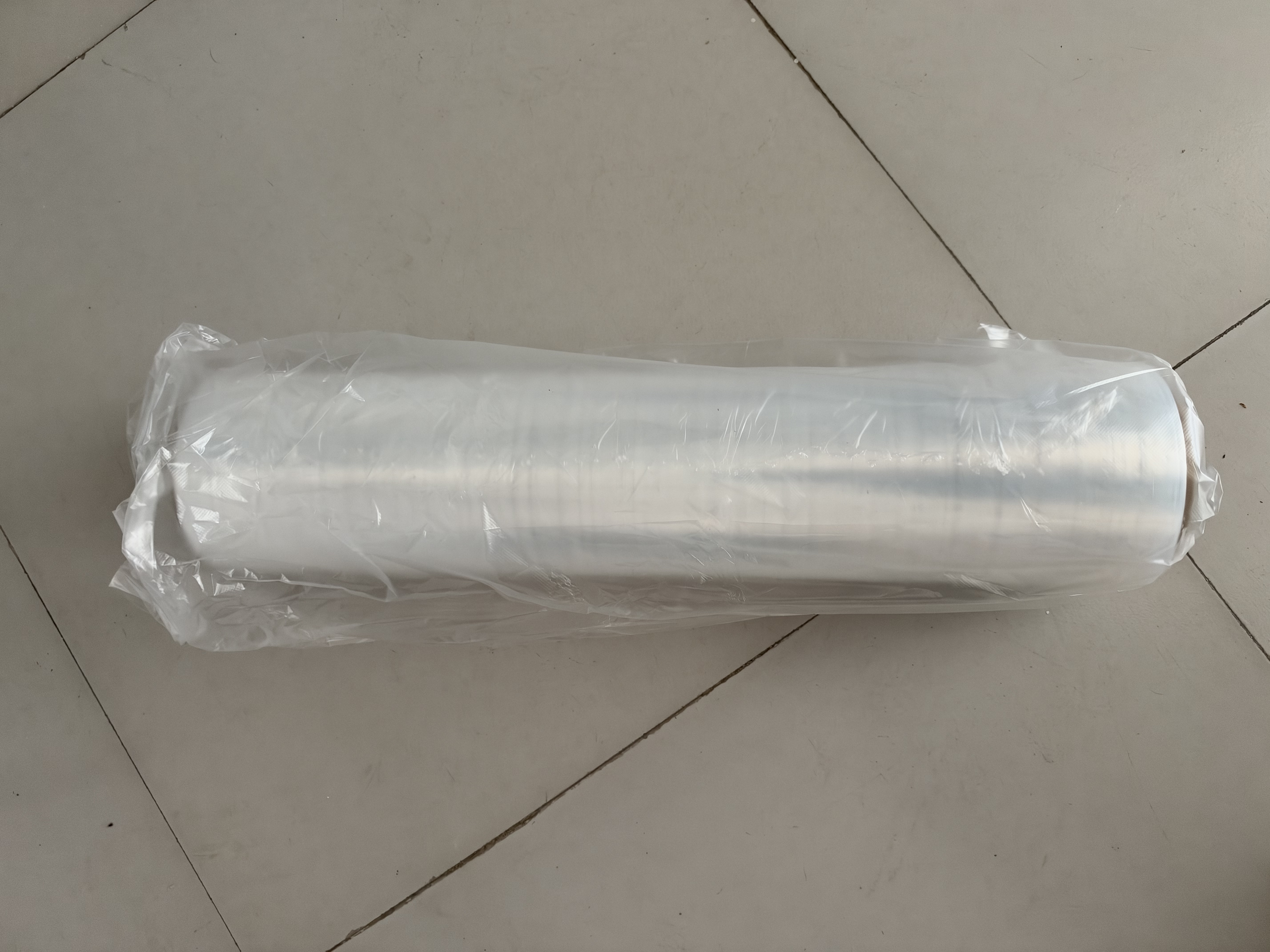 宜之选PE缠绕膜打包膜50cm*250m膜净重2.07kg*4卷 搬家打包膜保护膜包装膜拉伸膜工业保鲜膜大卷 实拍图