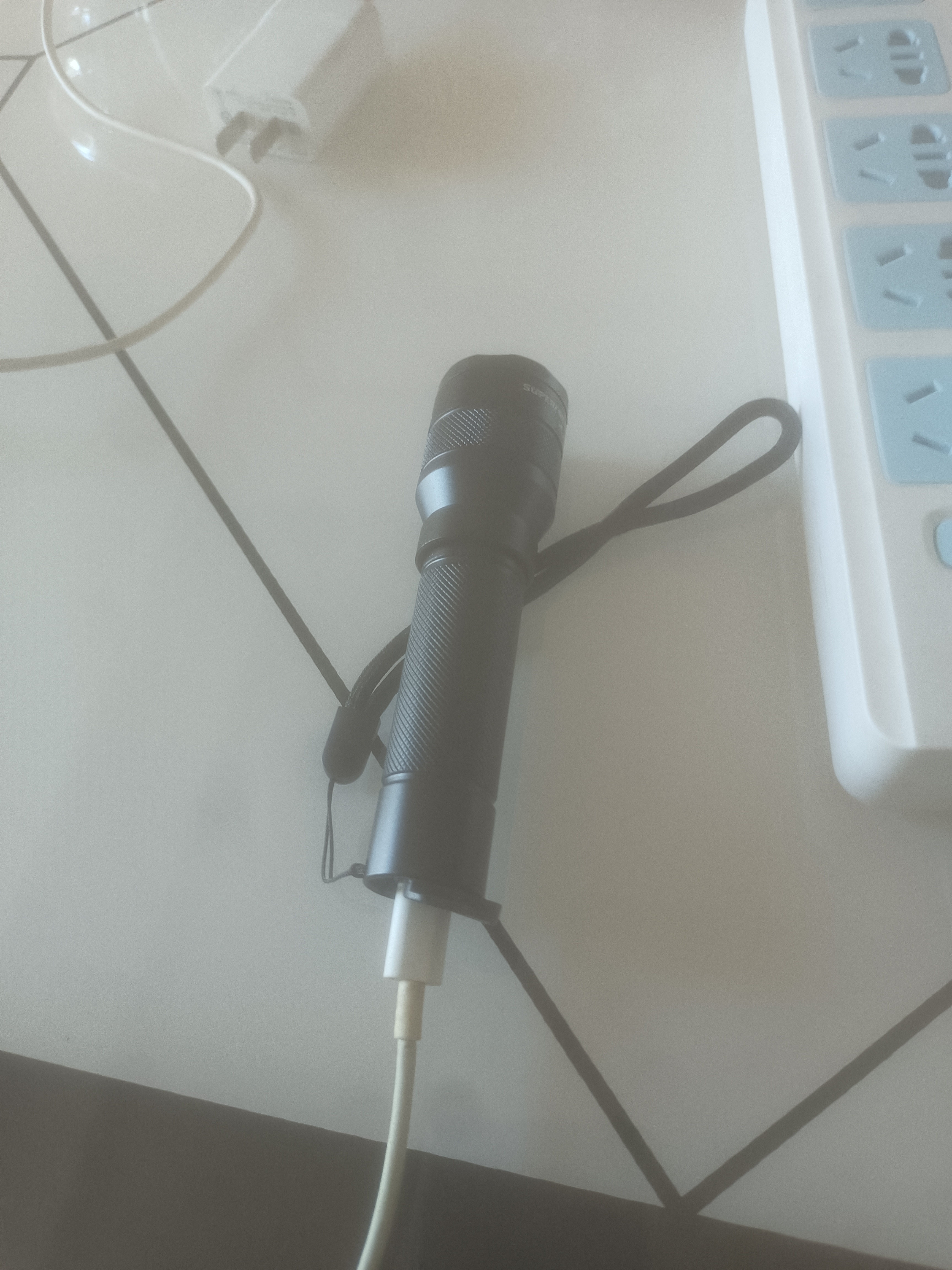 神火（SupFire）强光变焦迷你手电筒超亮长续航家专用小型便携式军充电户外应急灯 实拍图