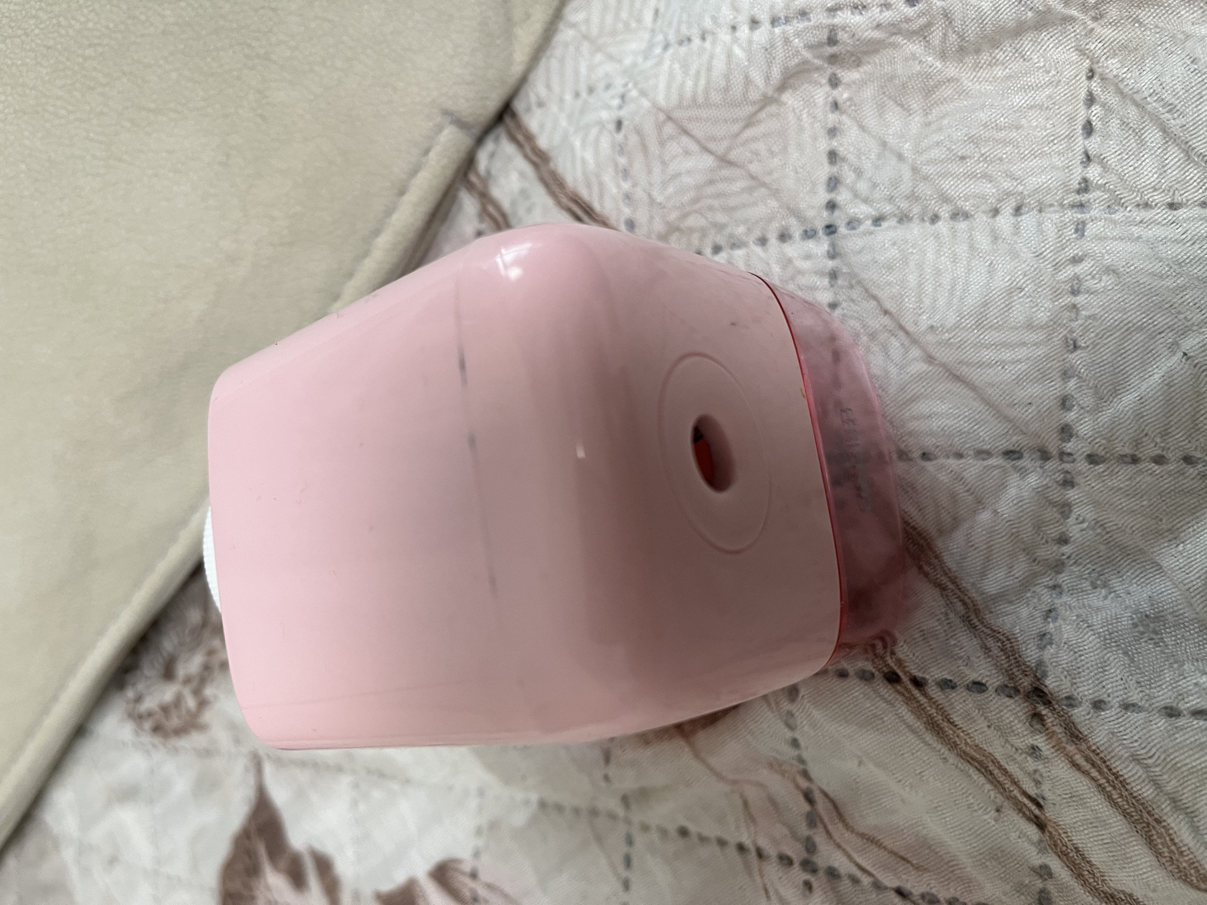 得力（deli）学生可自动进笔手摇卷笔刀削笔机/铅笔削笔器/削笔刀/转笔刀 开学文具考试儿童生日礼物男女孩粉色 实拍图