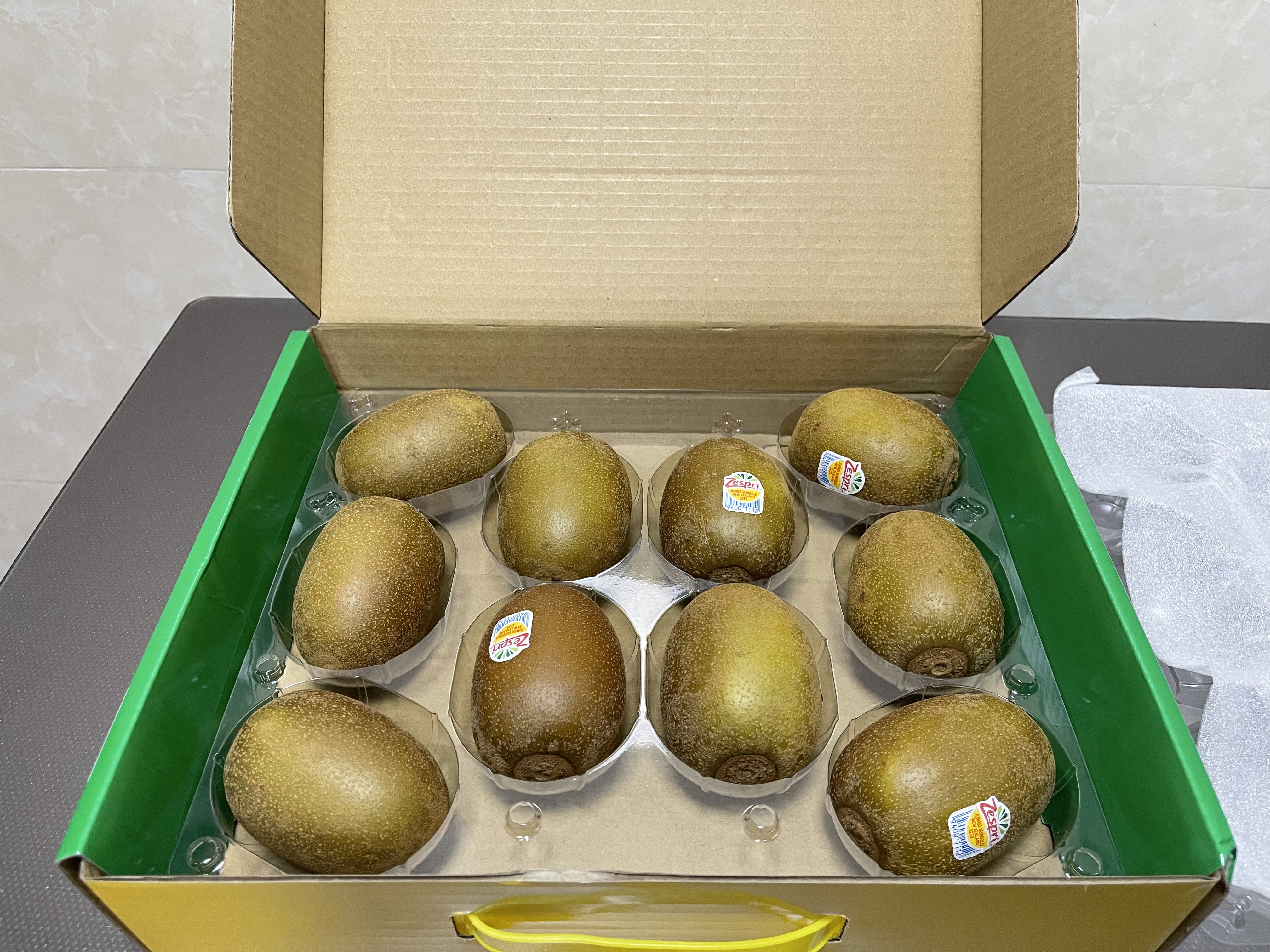 佳沛（zespri）新西兰金奇异果10粒巨大果146-175g猕猴桃水果礼盒 实拍图