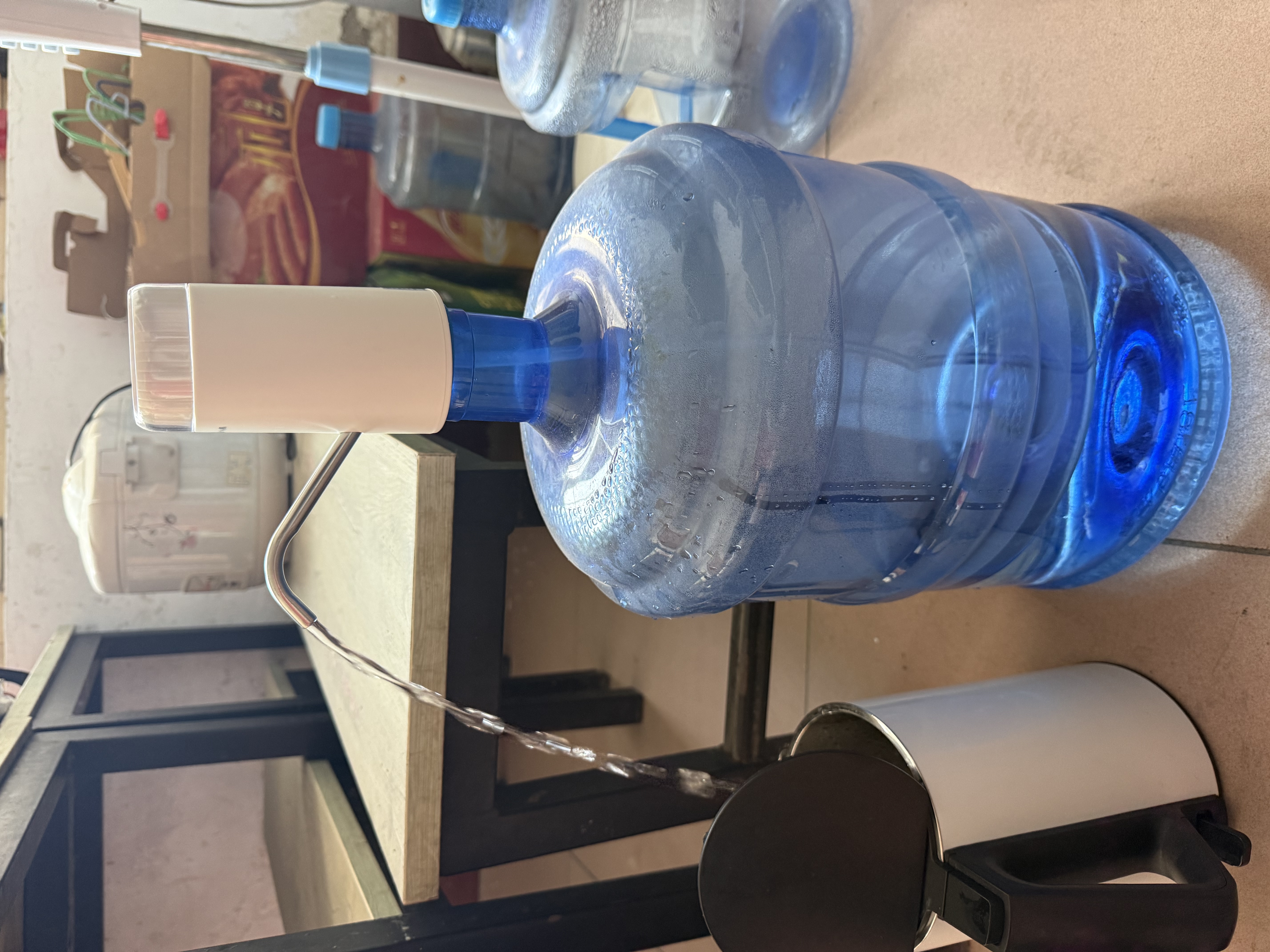 小熊（Bear）抽水器桶装水饮水机压水器电动取水器矿泉水自动上水器YSJ-D05U2 实拍图