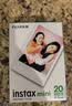 INSTAX富士instax立拍立得 mini相纸 白边双包20张(适用miniSE/11/12/40/90/LiPlay/EVO/Link3) 实拍图