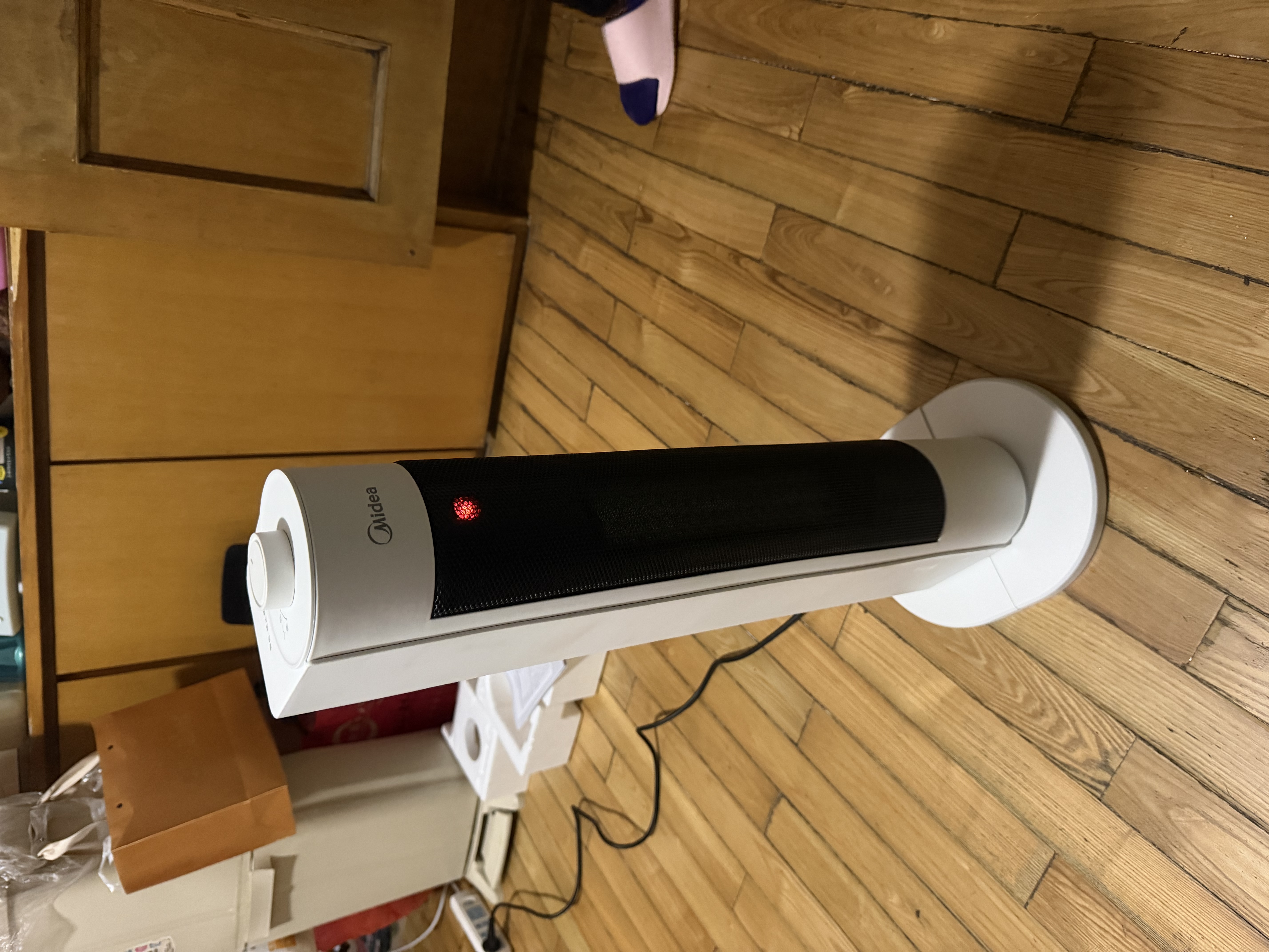 美的（Midea）【超级单品】直流变频暖风机取暖器 全屋升温电暖器 节能电暖气 家用电热风机 小太阳电暖风HFV20D 实拍图