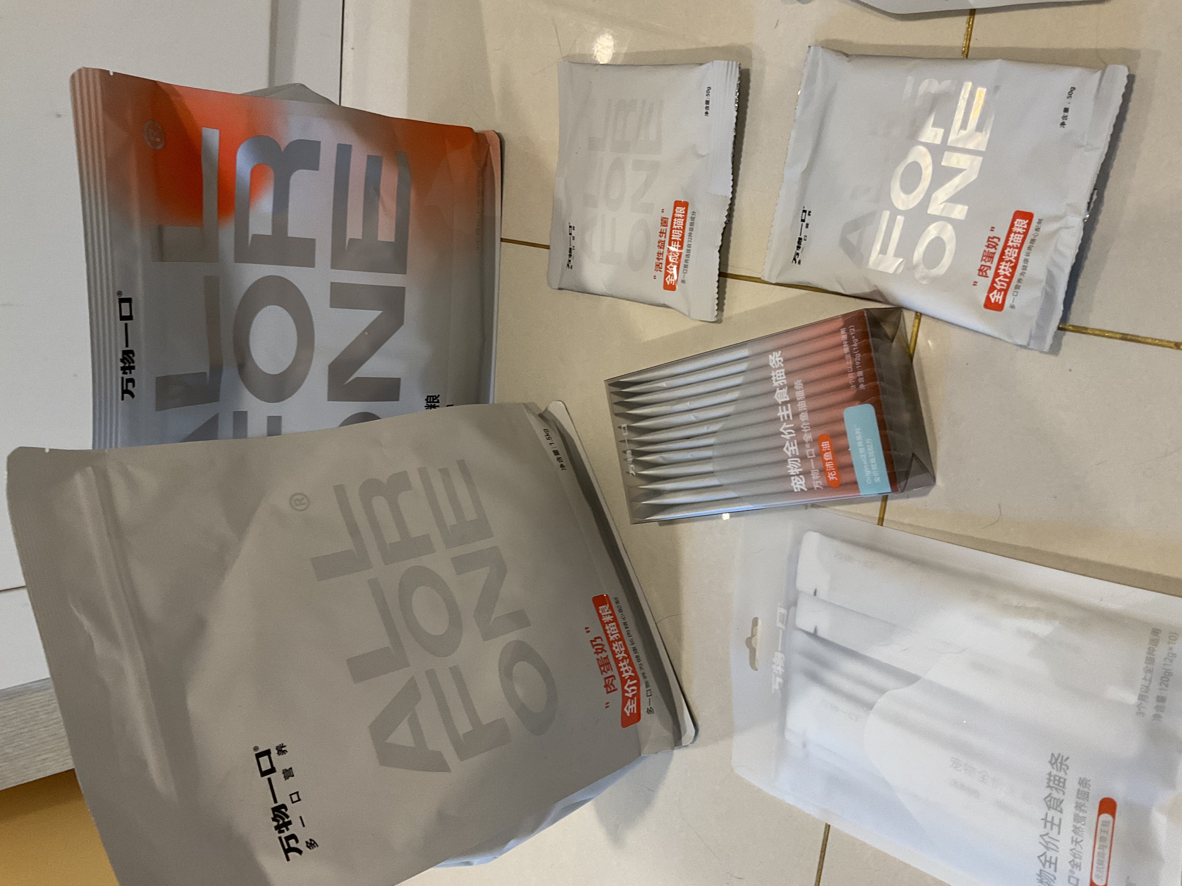 万物一口Original泛营养系列全价成猫粮活性益生菌猫粮BC30鸡肉鳕鱼1.5KG 实拍图
