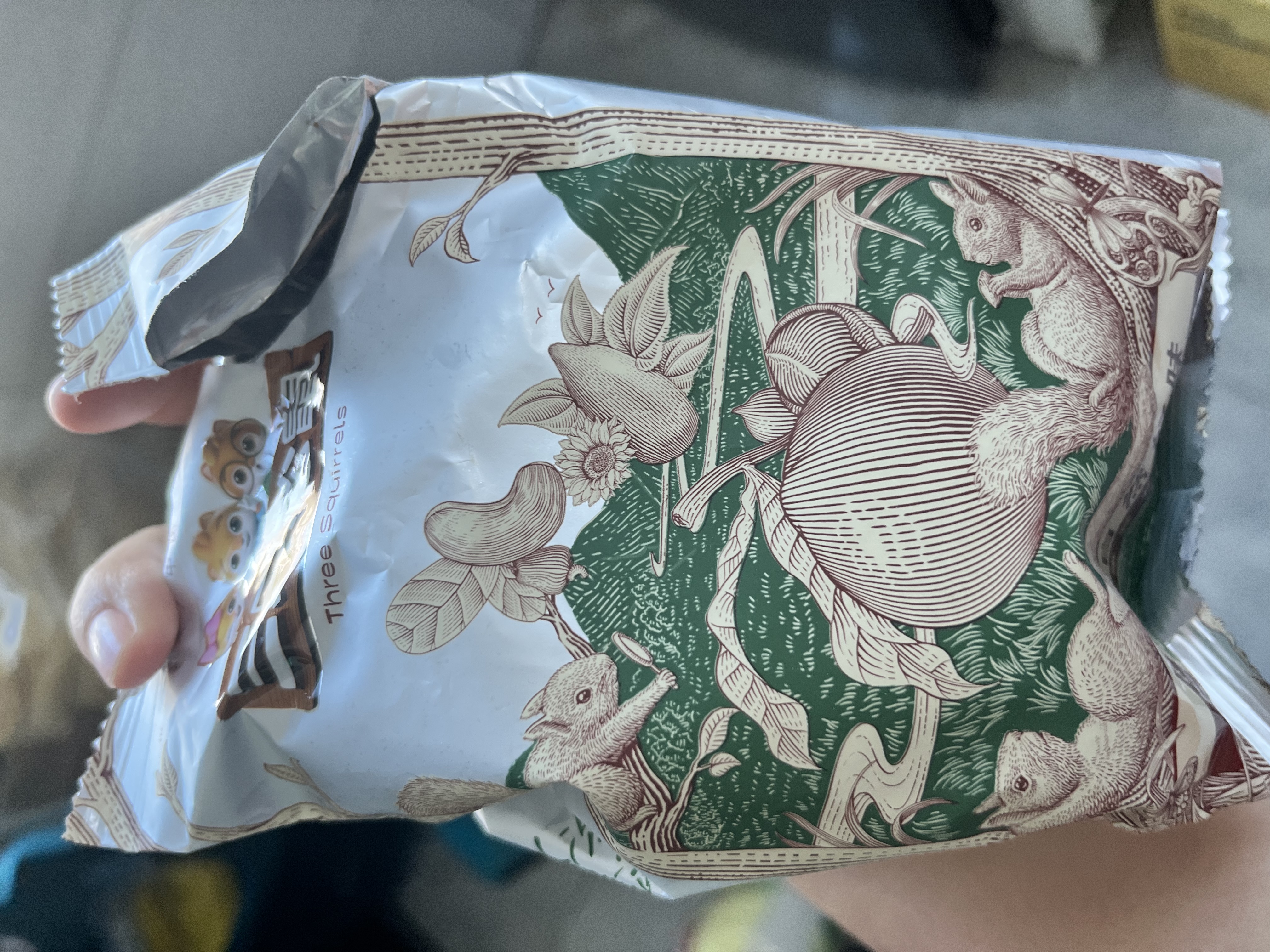 三只松鼠原味纸皮核桃 坚果炒货休闲零食阿克苏地方特产210g/袋 实拍图