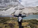尤克达蒂户外轻便登山包男旅行徒步爬山装备背包女大容量旅游双肩包 登山包【浅灰色】 实拍图