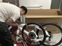 喜德盛（xds）公路自行车26款RC200机械碟刹7速14速X6铝合金车架学生成人通勤车 象牙白标准版 700C*480（建议身高165-175） 实拍图
