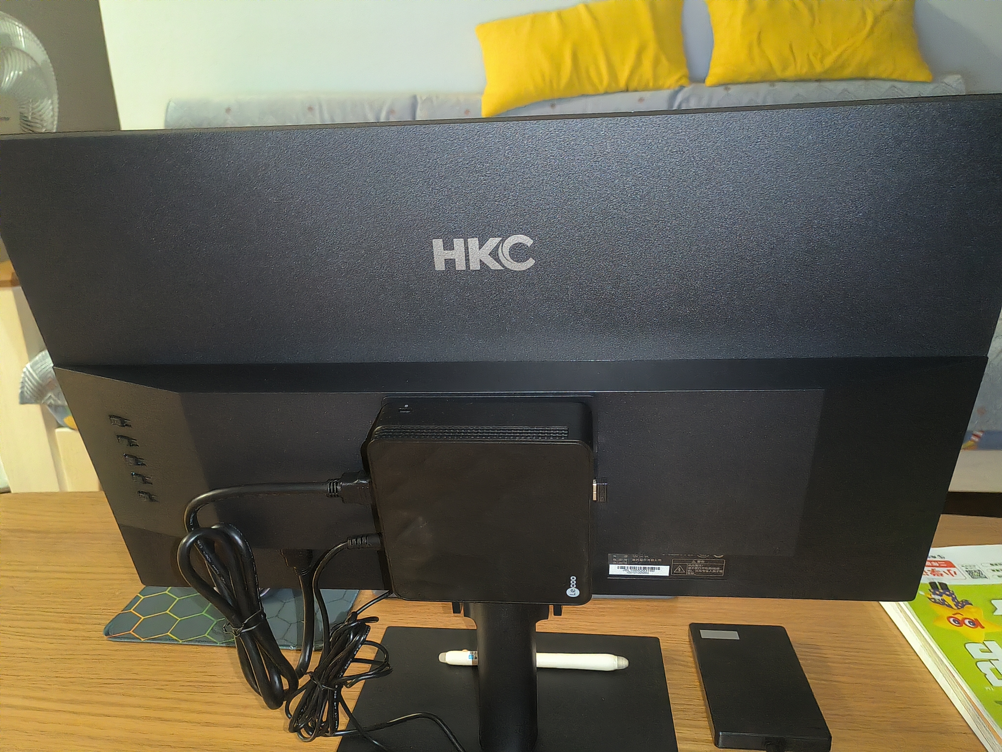 HKC 23.8英寸IPS面板144Hz高刷99%sRGB广色域低蓝光不闪屏外接电脑屏幕游戏电竞办公显示器V2419 实拍图