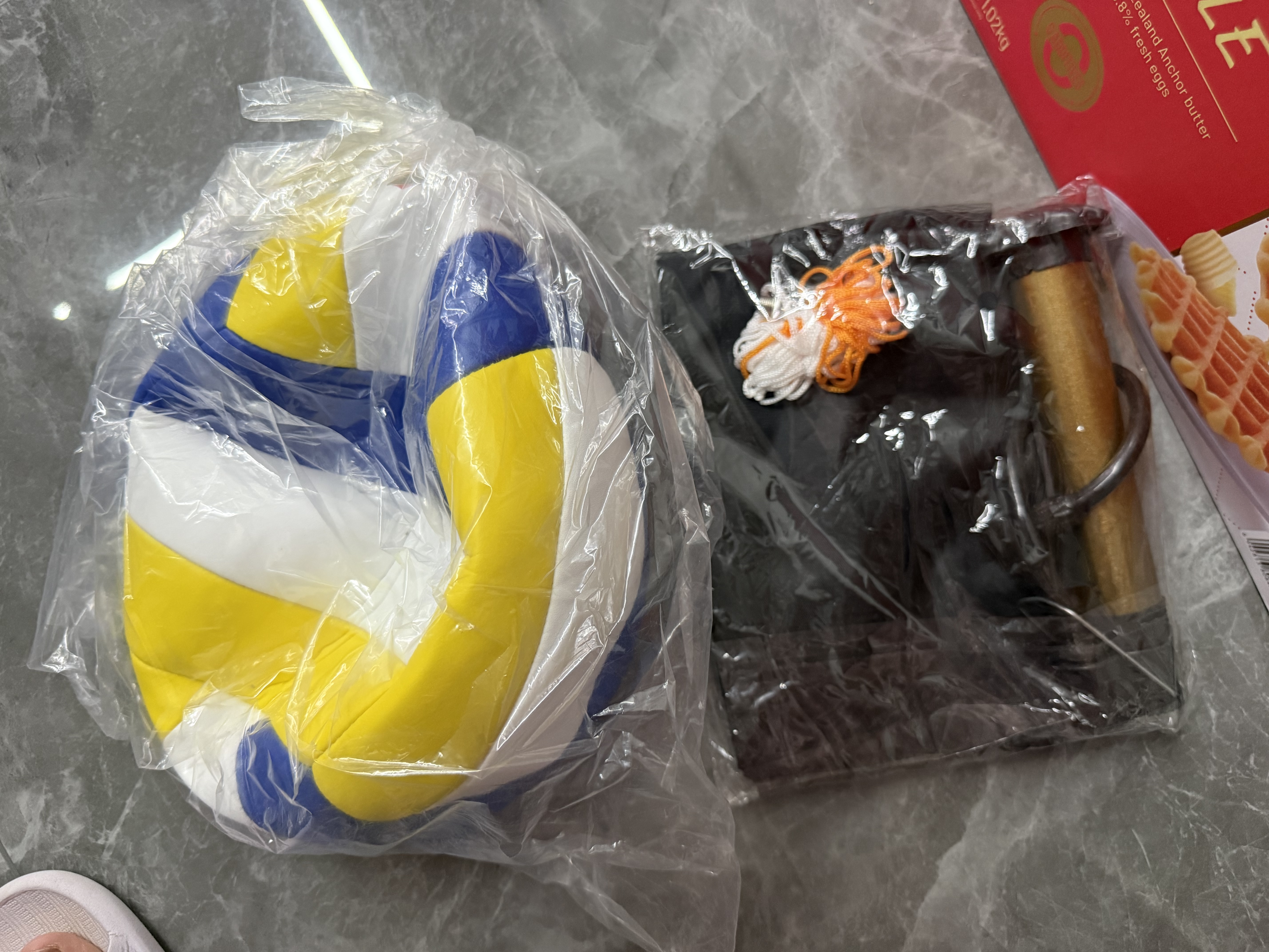 安踏（ANTA）排球【中考训练】比赛体育课专用中小学体考成人儿童软硬5号排球 实拍图