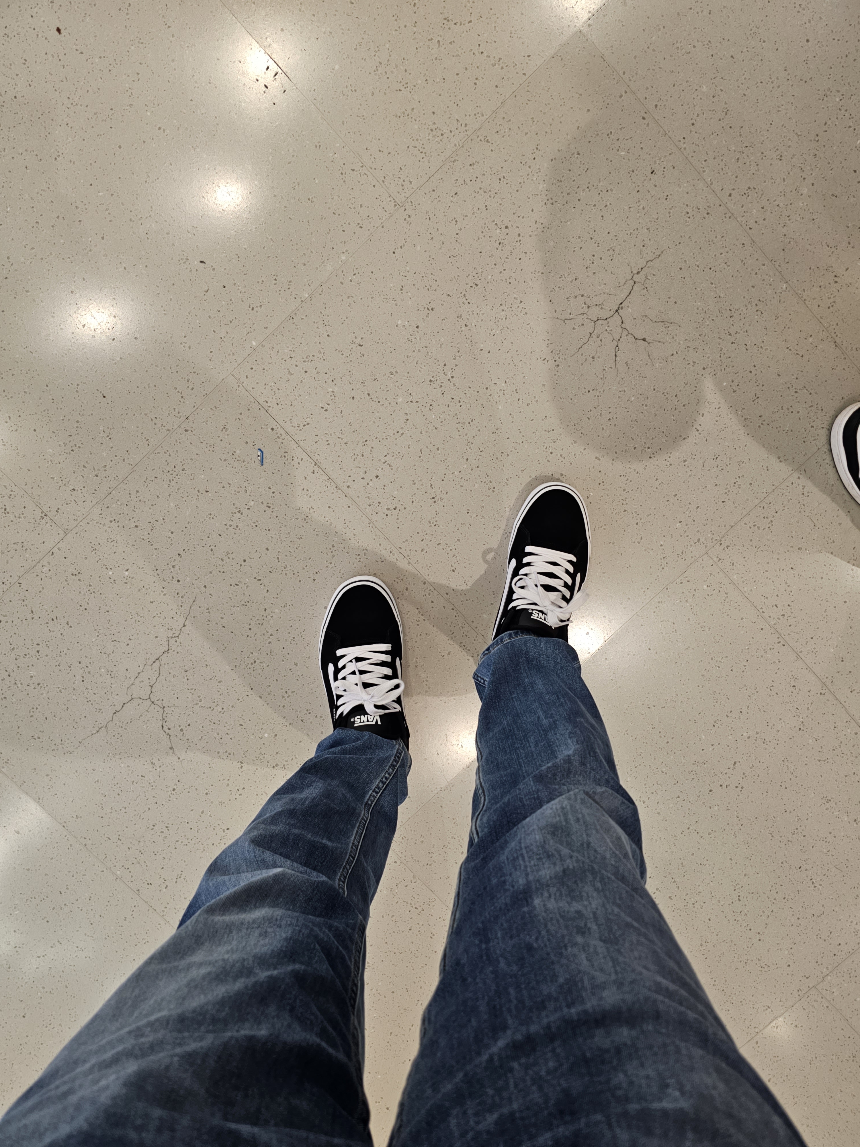 VANS范斯官方 Faulkner粉彩风酷感黑美式经典薄绒男鞋板鞋VN000SJVC4R 黑色 43 实拍图