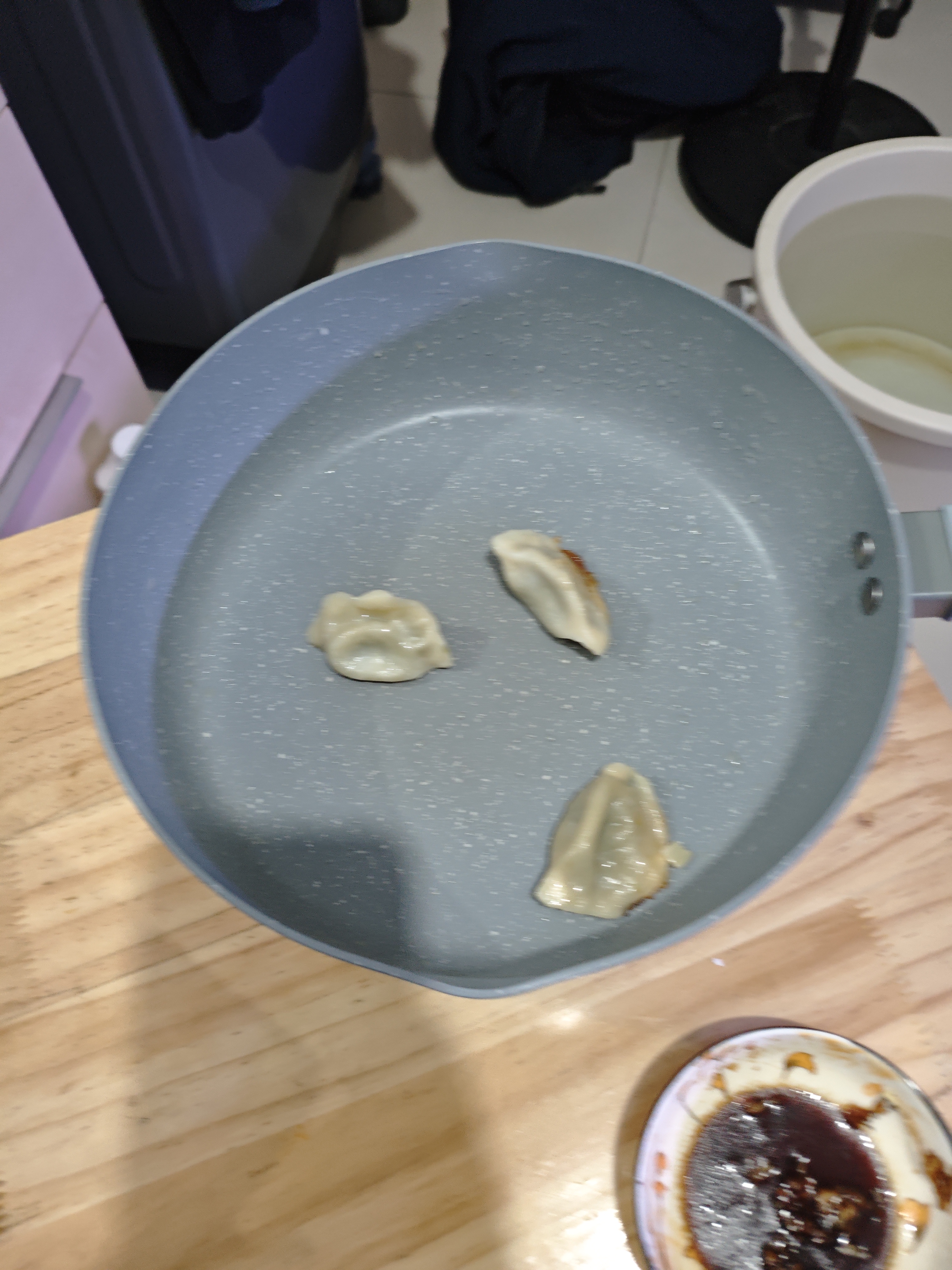 思念放心饺猪肉酸菜水饺1kg50只东北饺子蒸饺夜宵青少年学生早餐水饺 实拍图
