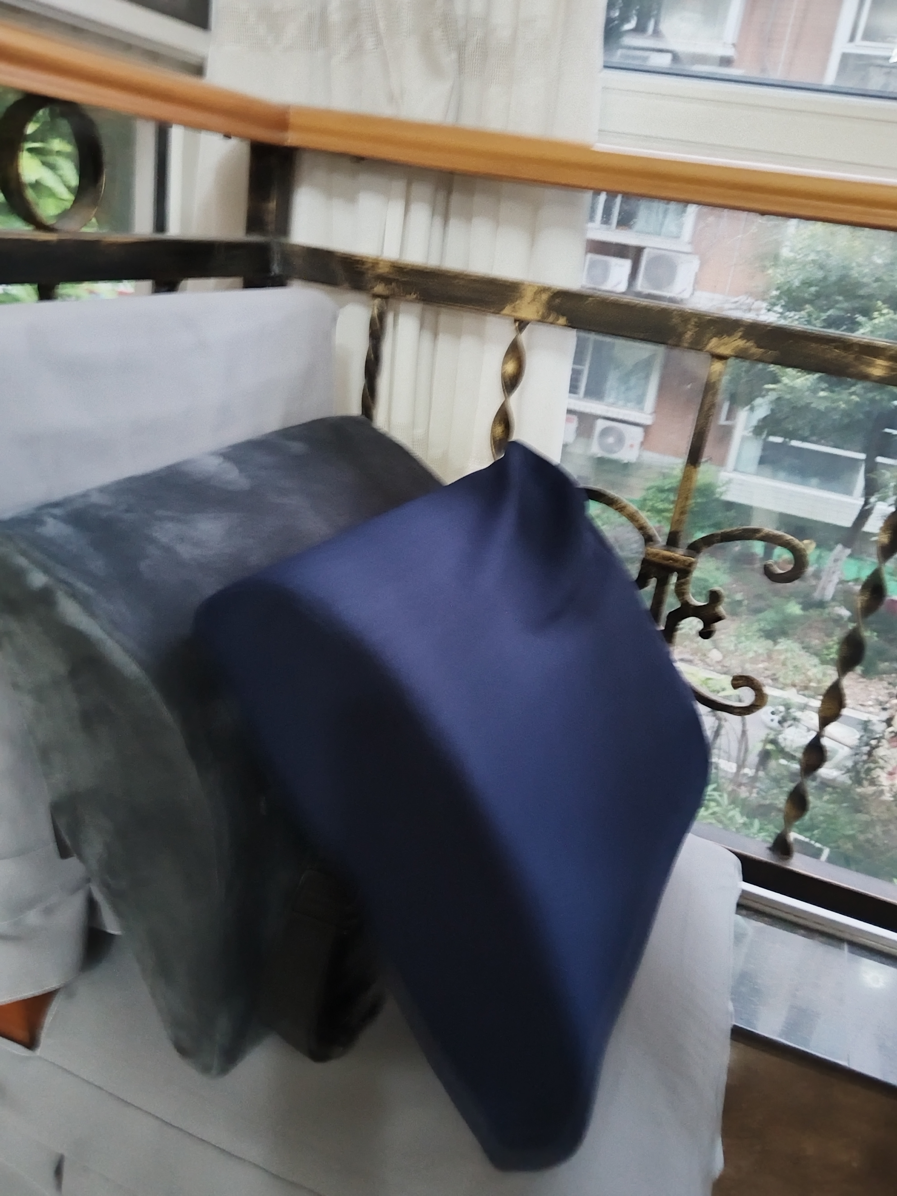 京东京造 方形记忆棉腰靠 汽车护腰垫办公椅腰靠垫人体工学靠背靠枕 实拍图