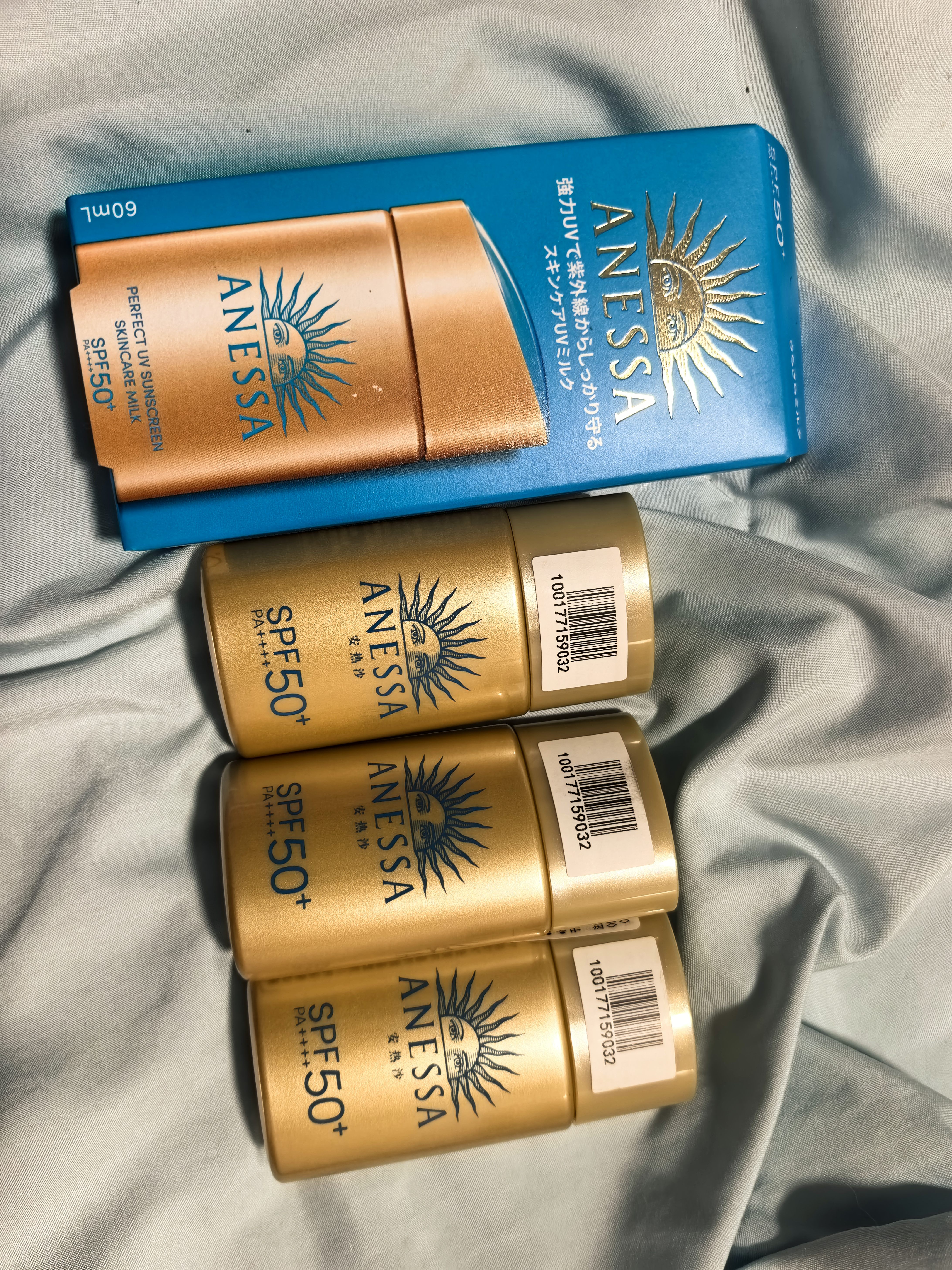 安热沙（Anessa）采销直播间小金瓶防晒霜60mL防晒霜正品京东自营 实拍图
