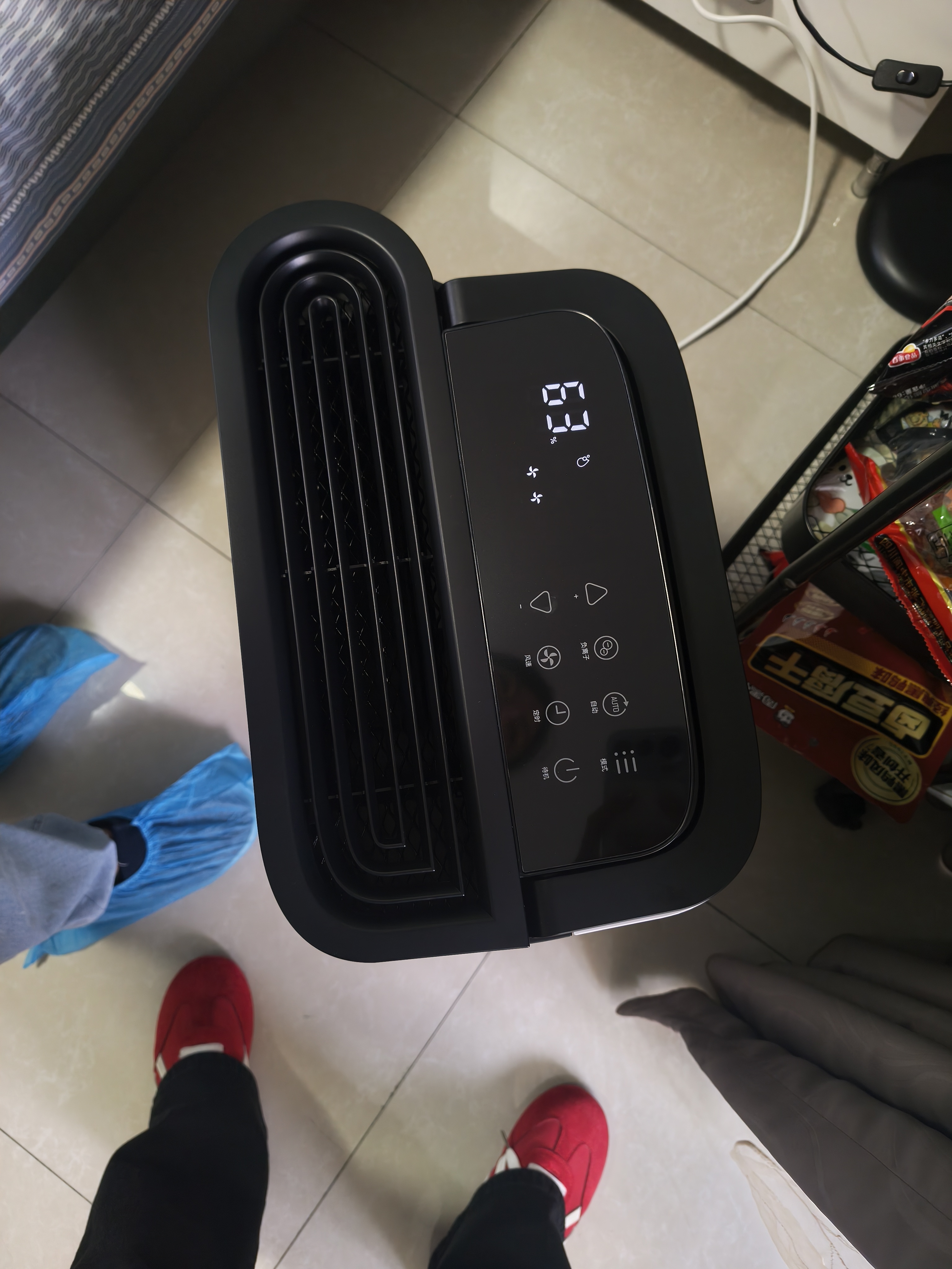 德业（Deye）除湿机/抽湿机 除湿量25升/天 45㎡家用轻音地下室除潮除湿器干衣机客厅卧室 手机智控DYD-T22A3 实拍图