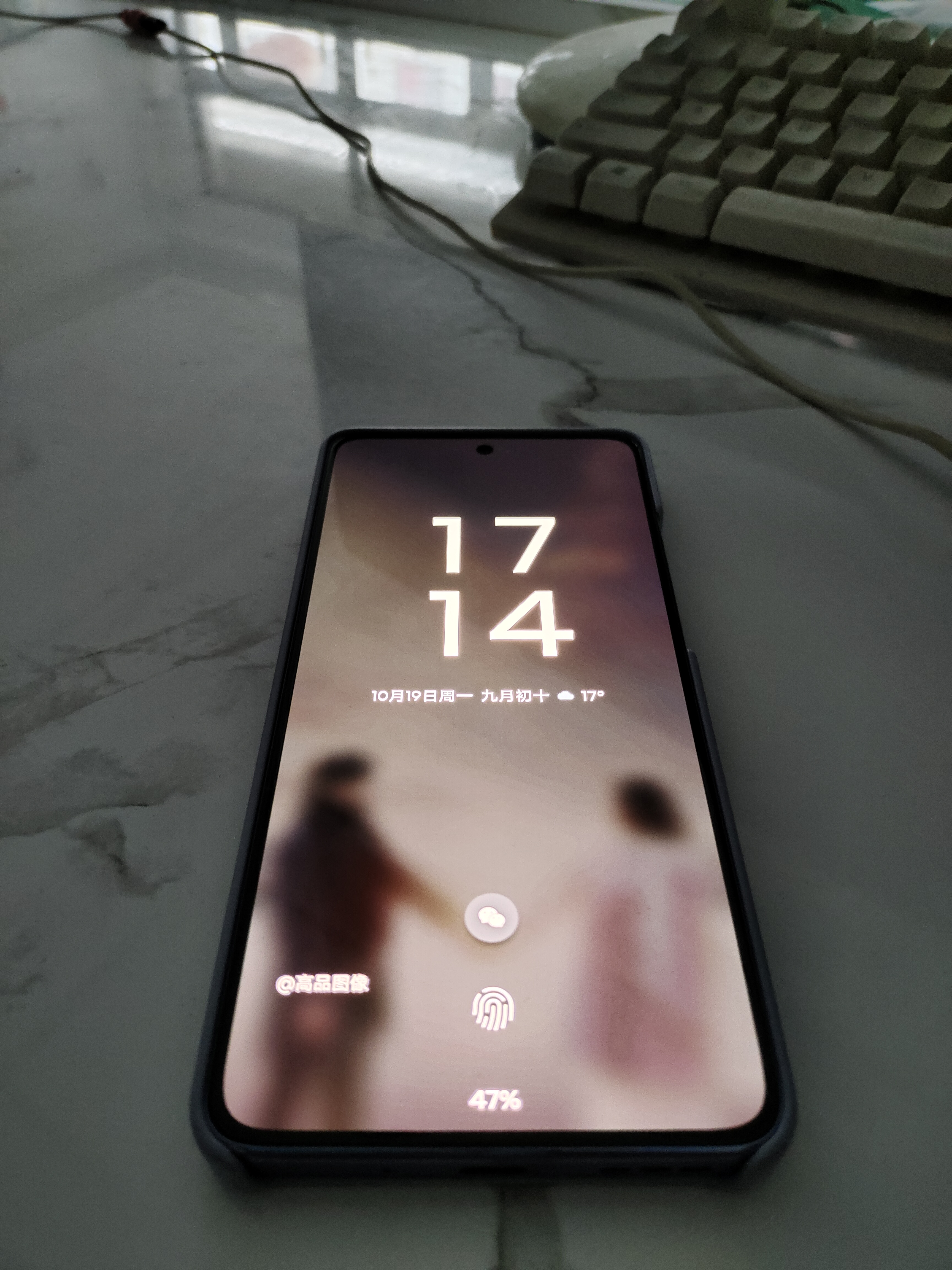 摩托罗拉（Motorola）摩托罗拉g100pro  【国家补贴】1.5K护眼屏 6720mAh大容量电池 IP68防水 新品5G手机 支持应用六开 绫罗紫 12GB+256GB 实拍图