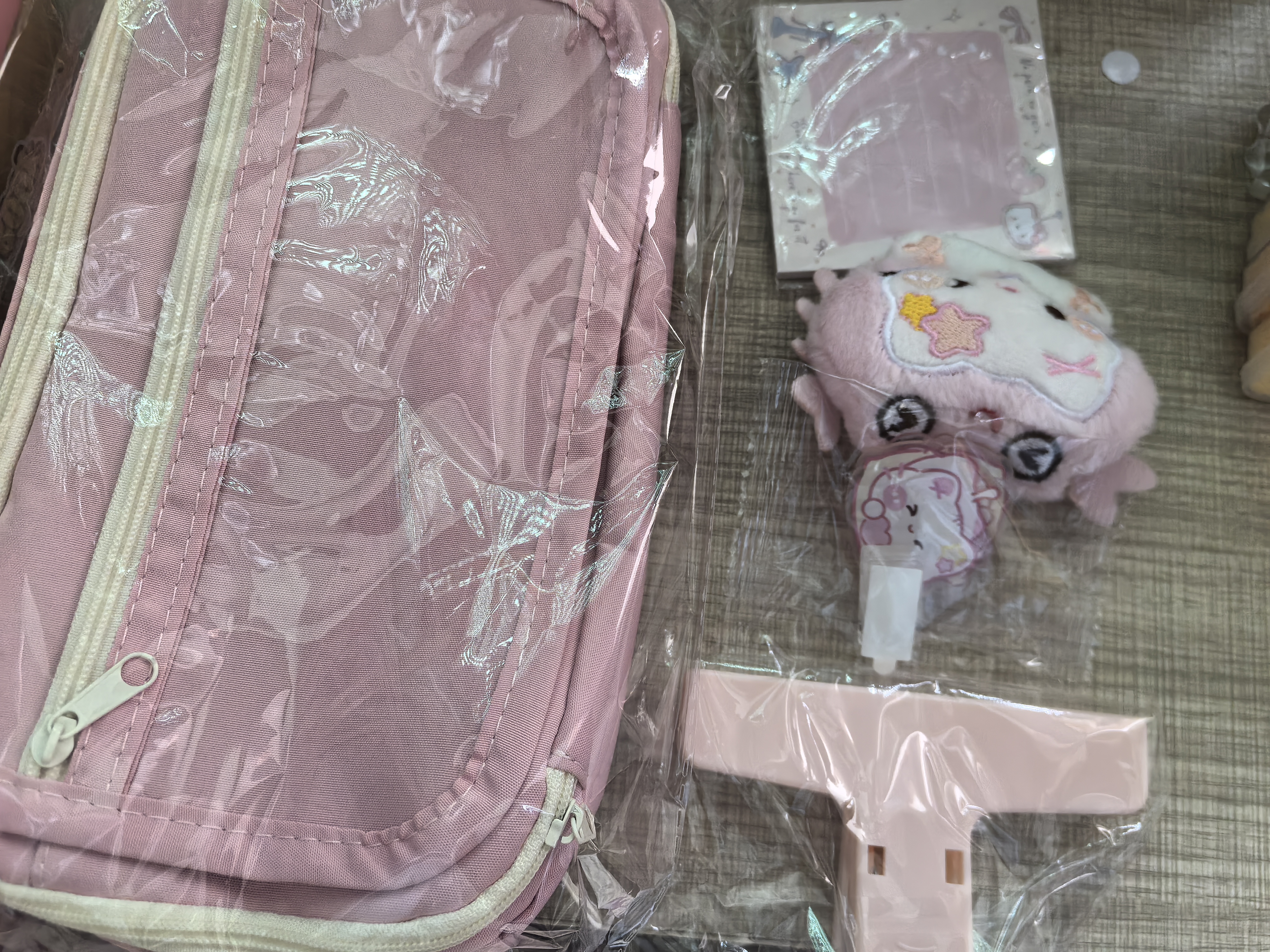 名遇2026新款大容量diy痛包粉色小猫笔袋开学季一年级小学生可爱玩偶甜系少女笔袋初中生ins风文具袋 实拍图