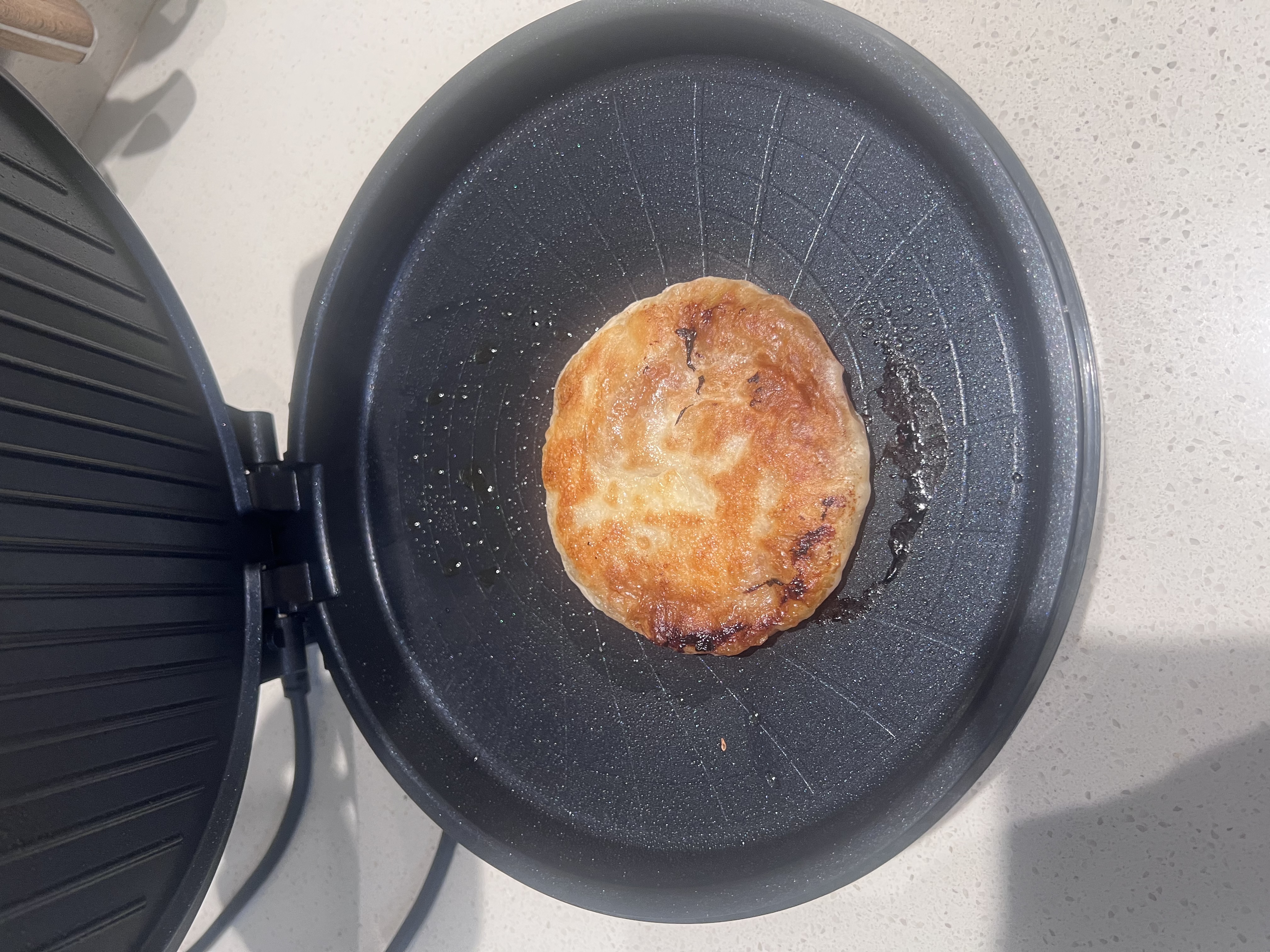 奥克斯（AUX） 电饼铛家庭用煎饼锅薄饼机早餐机烙饼锅加深双面悬浮加热多功能26CM小型 【有钛抗菌新升级】墨绿色（推荐1-3人） 实拍图