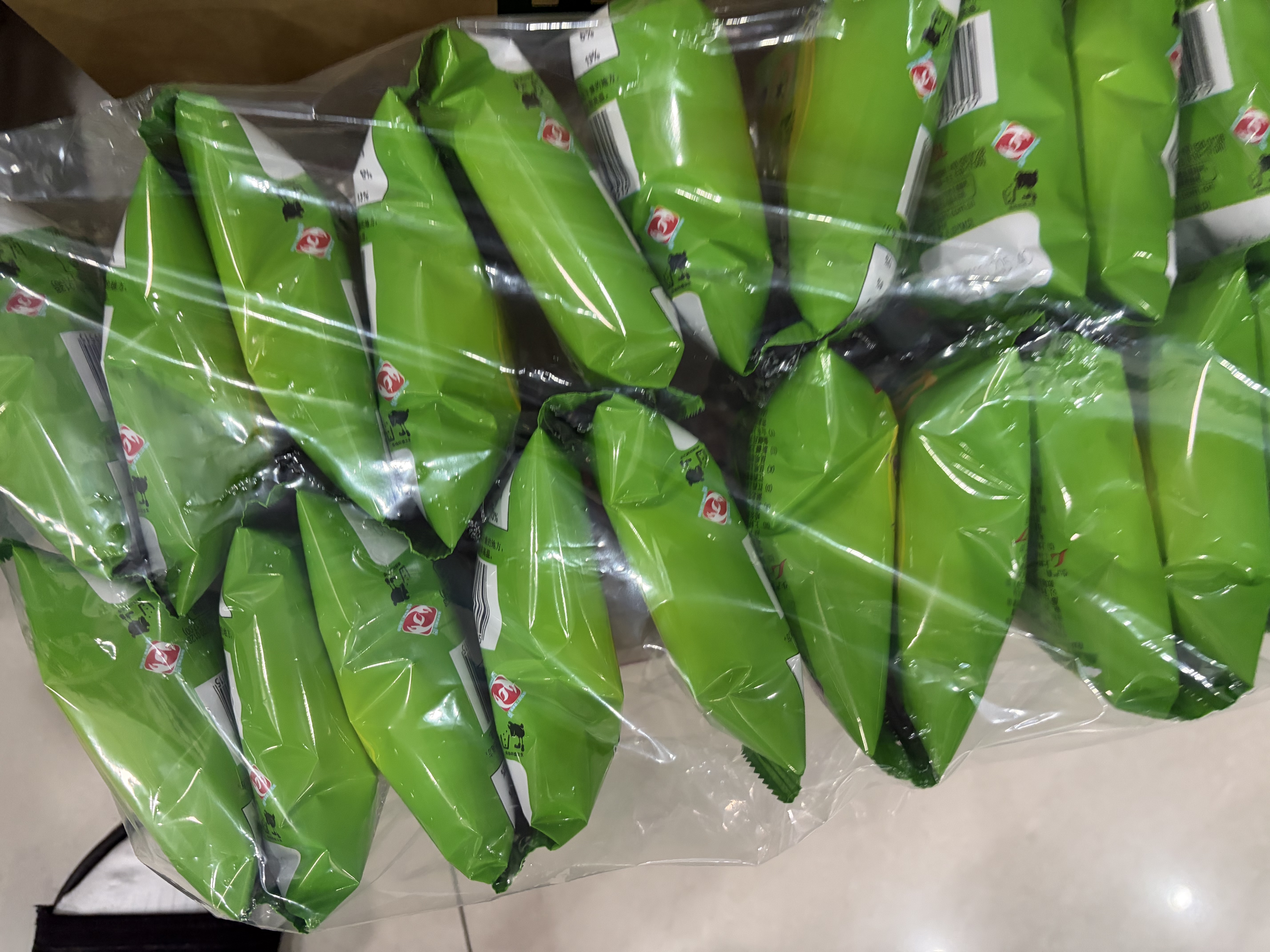 上好佳（Oishi）洋葱圈 6g*20袋 膨化零食大礼包 休闲小吃 实拍图