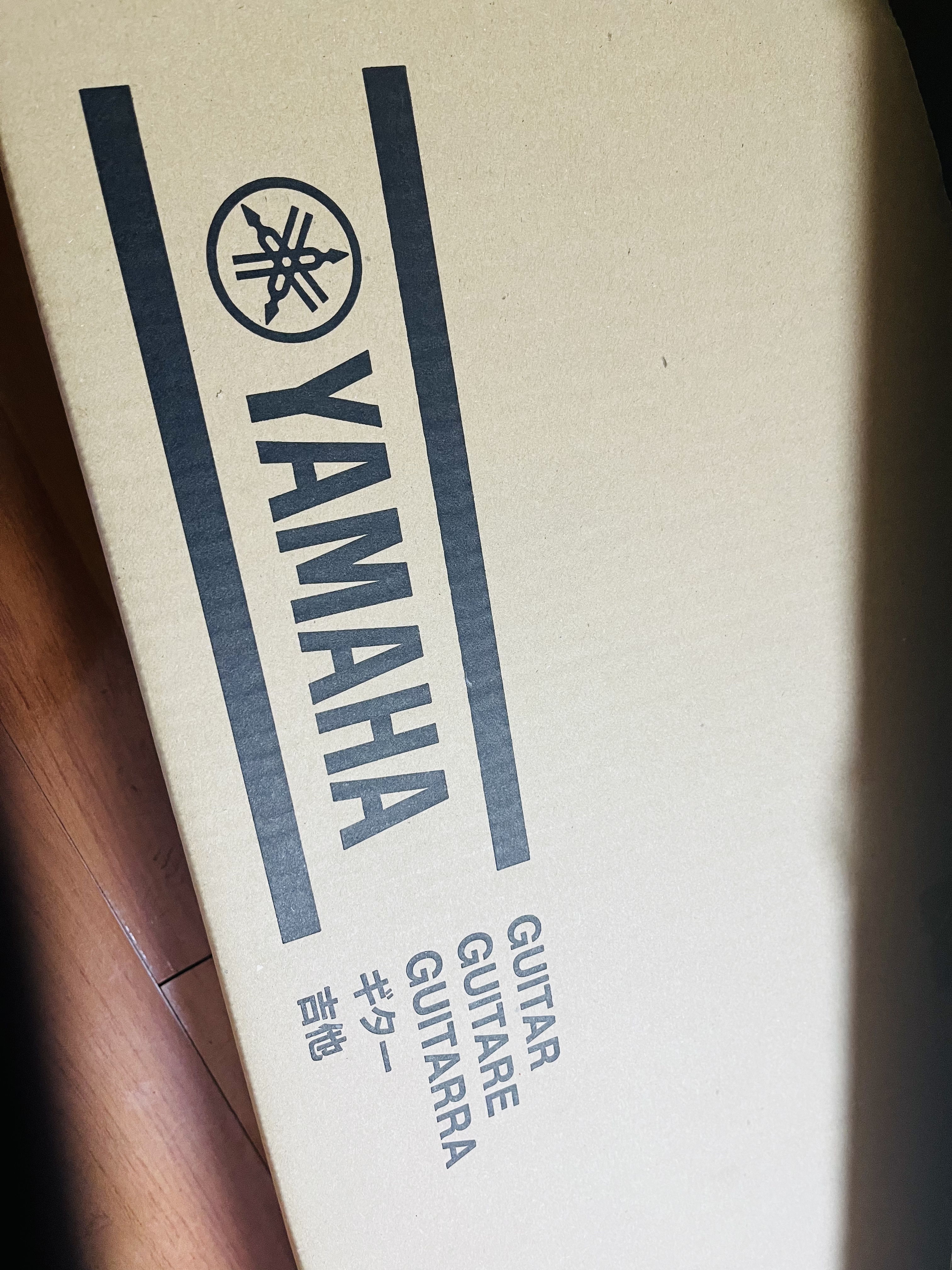 雅马哈（YAMAHA）FS400NS 原声款 云杉木初学者入门民谣圆角吉他 40英寸原木色哑光 实拍图