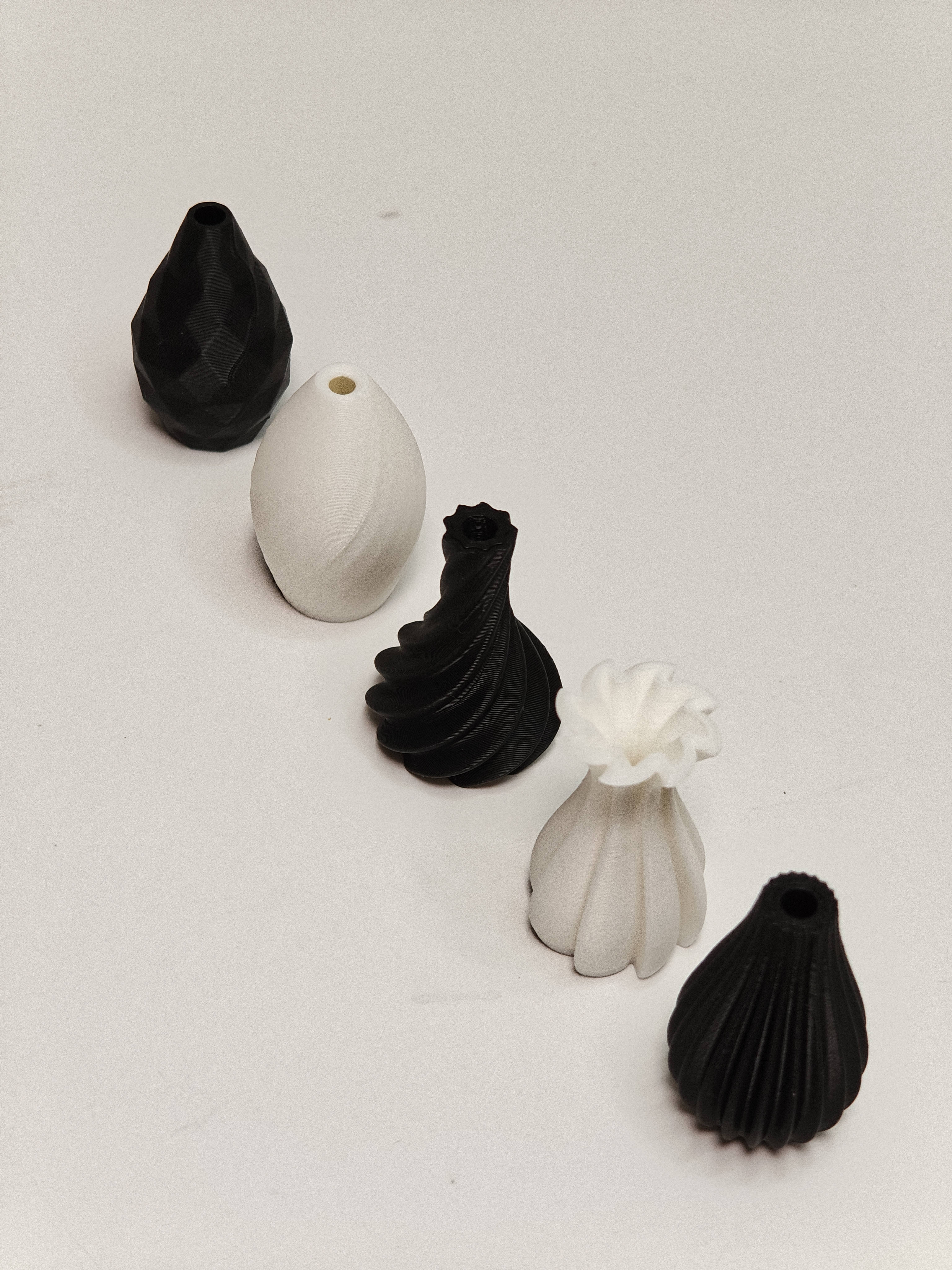 拓竹PLA Silk+光泽丝绸 3D打印耗材 质感色彩丰富 强度升级易打印 美学线材 RFID智能参数识别 丝绸金13405 含料盘 实拍图