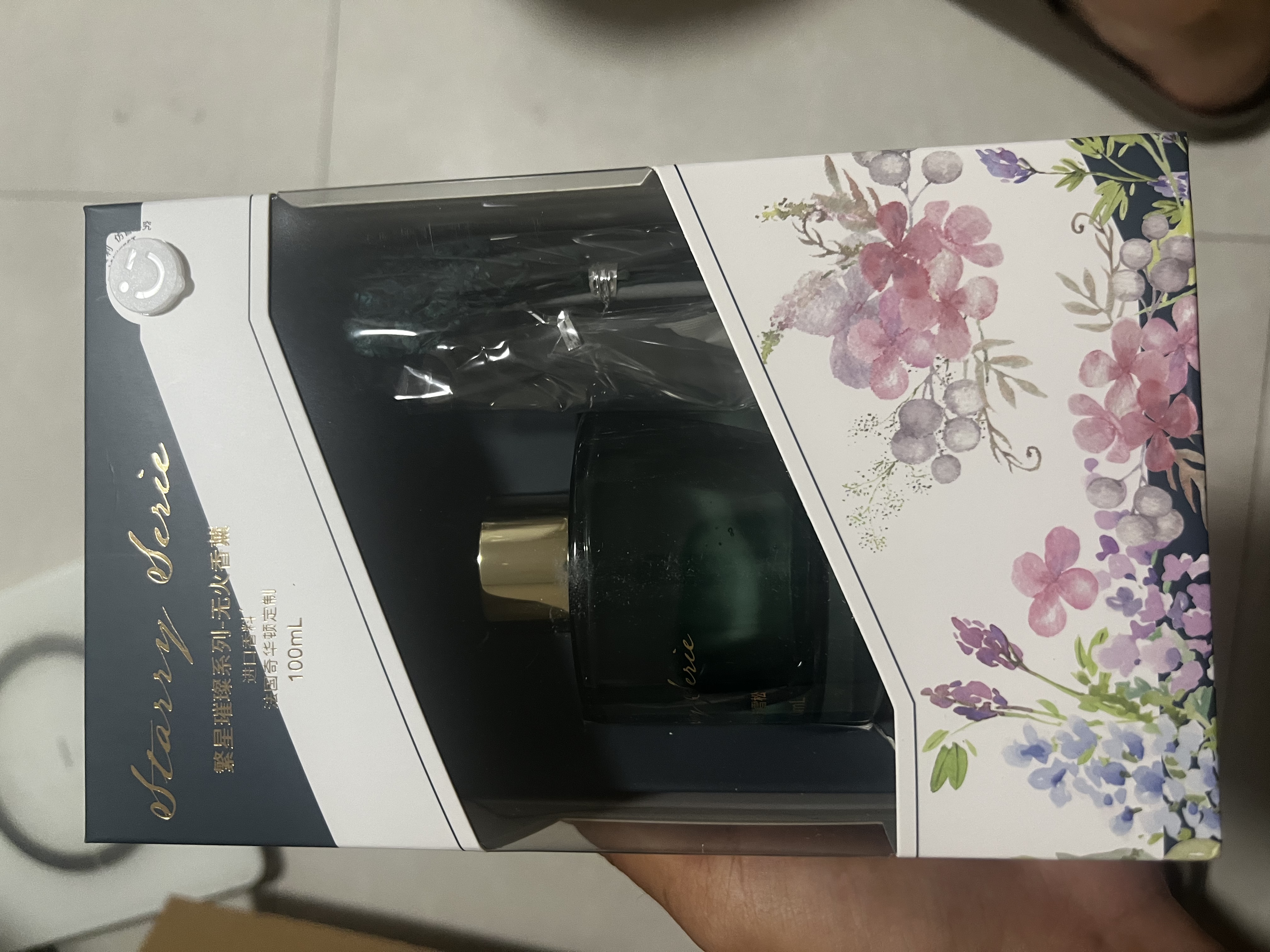 名创优品（MINISO）香薰 繁星璀璨系列无火香薰香氛蜡烛清新空气家用卧室香薰 血橙与雪松（搭配干花） 实拍图