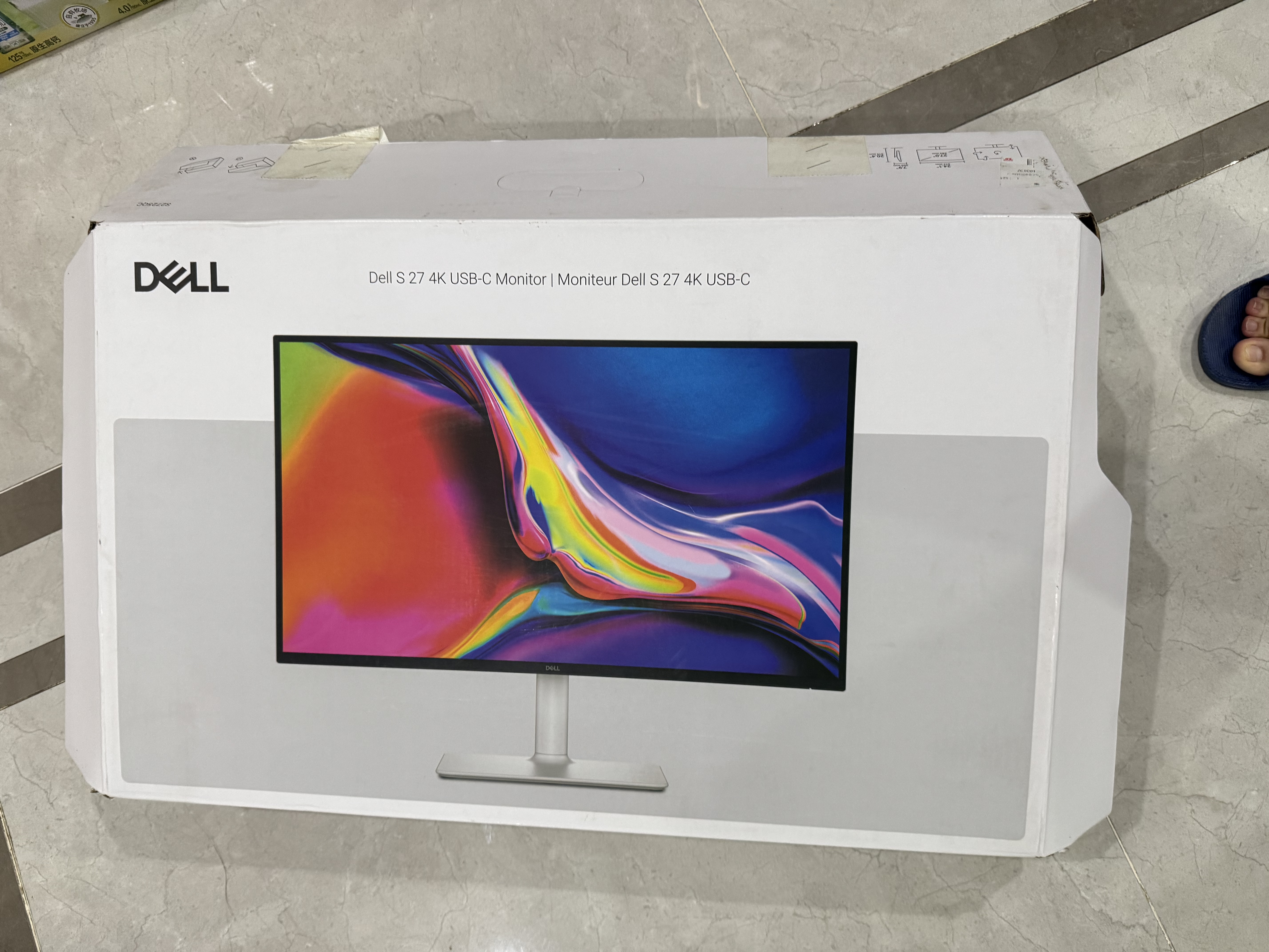 戴尔（DELL）27英寸 4K显示器 IPS面板 120Hz高刷 Type-C 65W 硬件防蓝光 1500:1 办公娱乐显示屏 S2725QC 实拍图