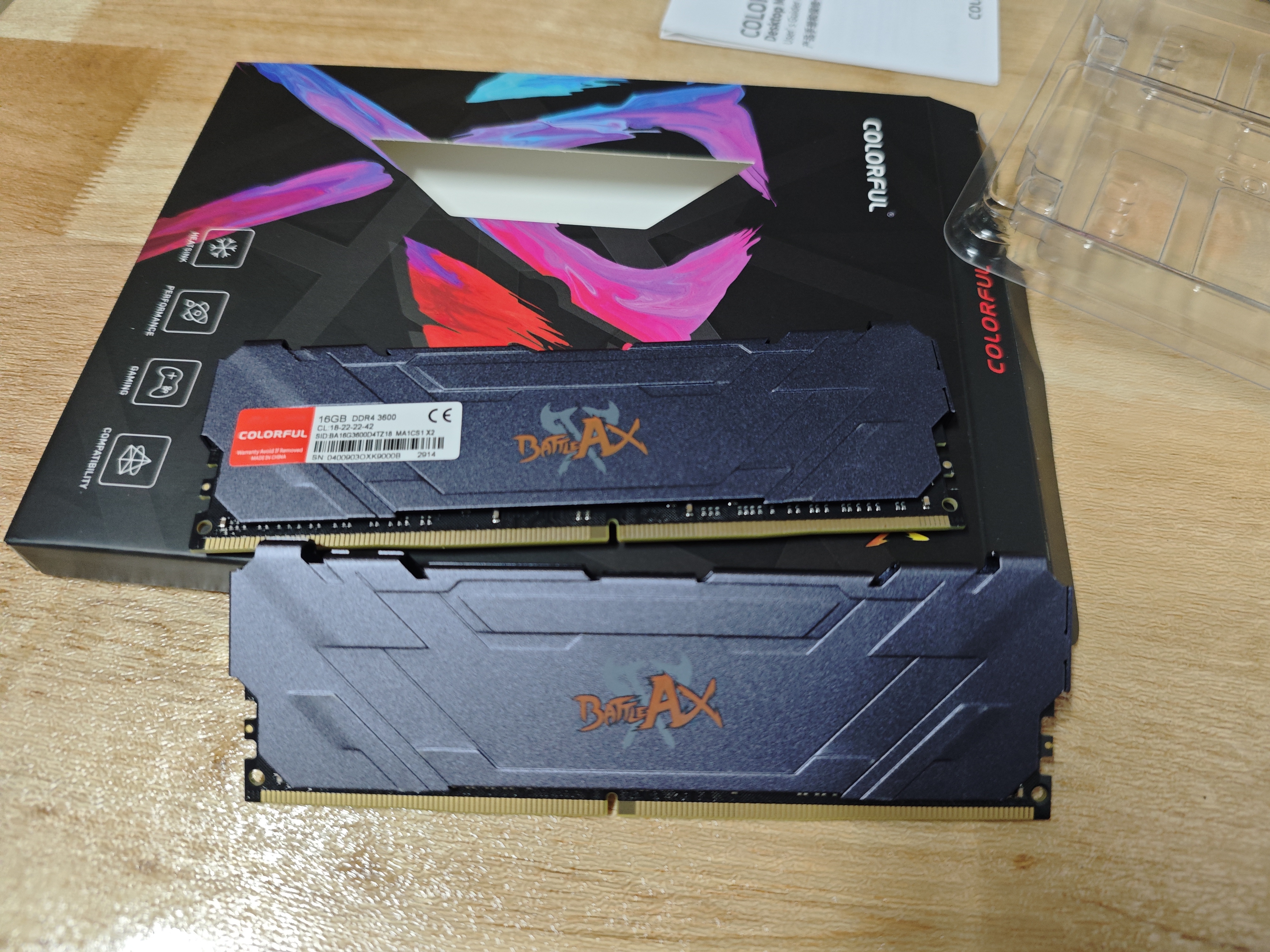 七彩虹（Colorful）32G(16G*2)DDR4 3600台式机内存条 马甲条 战斧系列·钛金灰 C18 Intel专用 实拍图