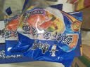 康师傅 方便面 经典鲜虾鱼板袋面98g*24 泡面整箱速食 方便食品  实拍图
