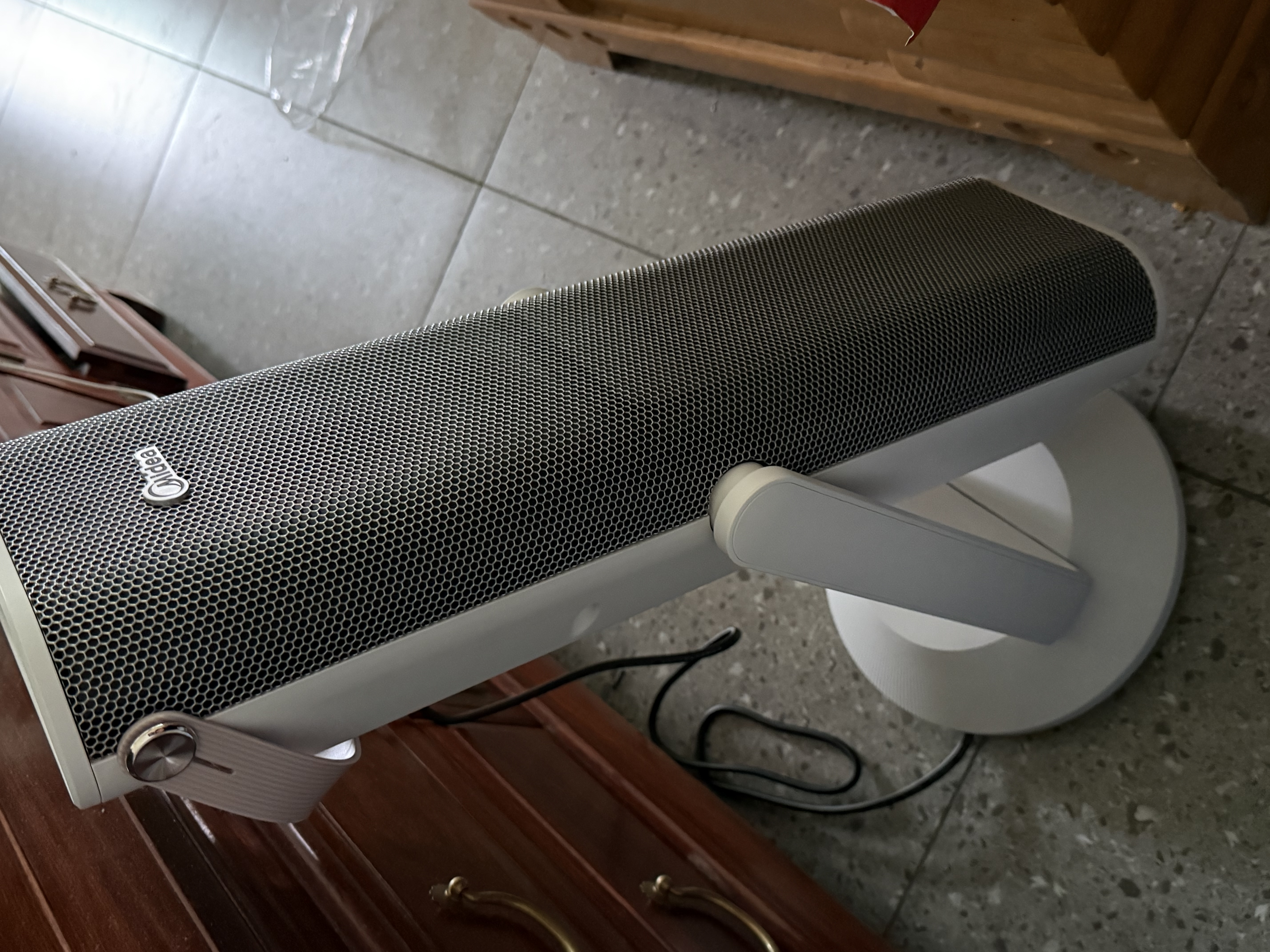 美的（Midea）【悬停定点送风】石墨烯智能语音暖风机取暖器 家用电暖气电暖器 负离子电暖风暖脚小太阳HFR20YLR 实拍图