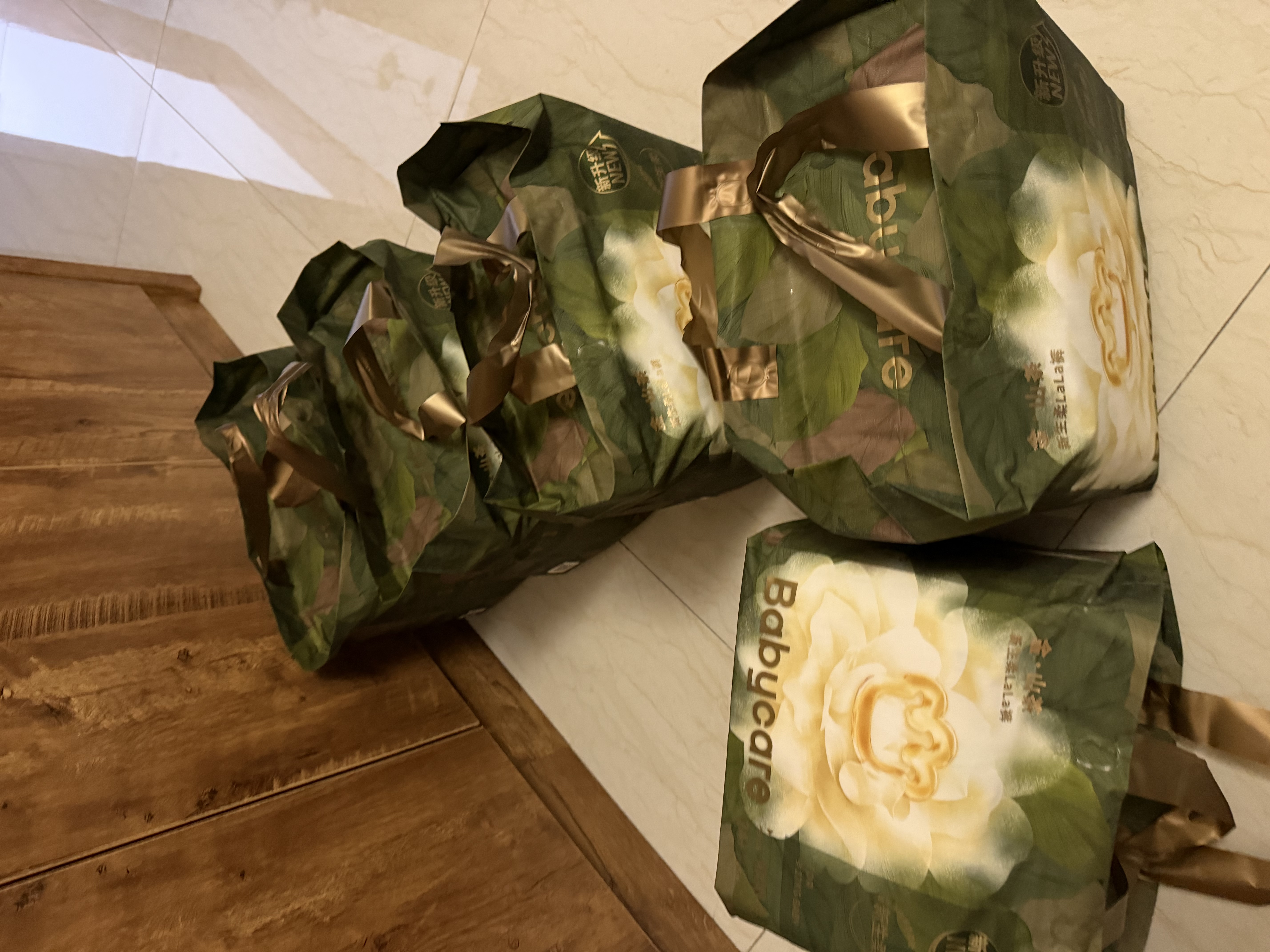 babycare金山茶花拉拉裤XXXL24+3片(＞17kg)婴儿尿不湿超薄透气轻柔花苞裤 实拍图