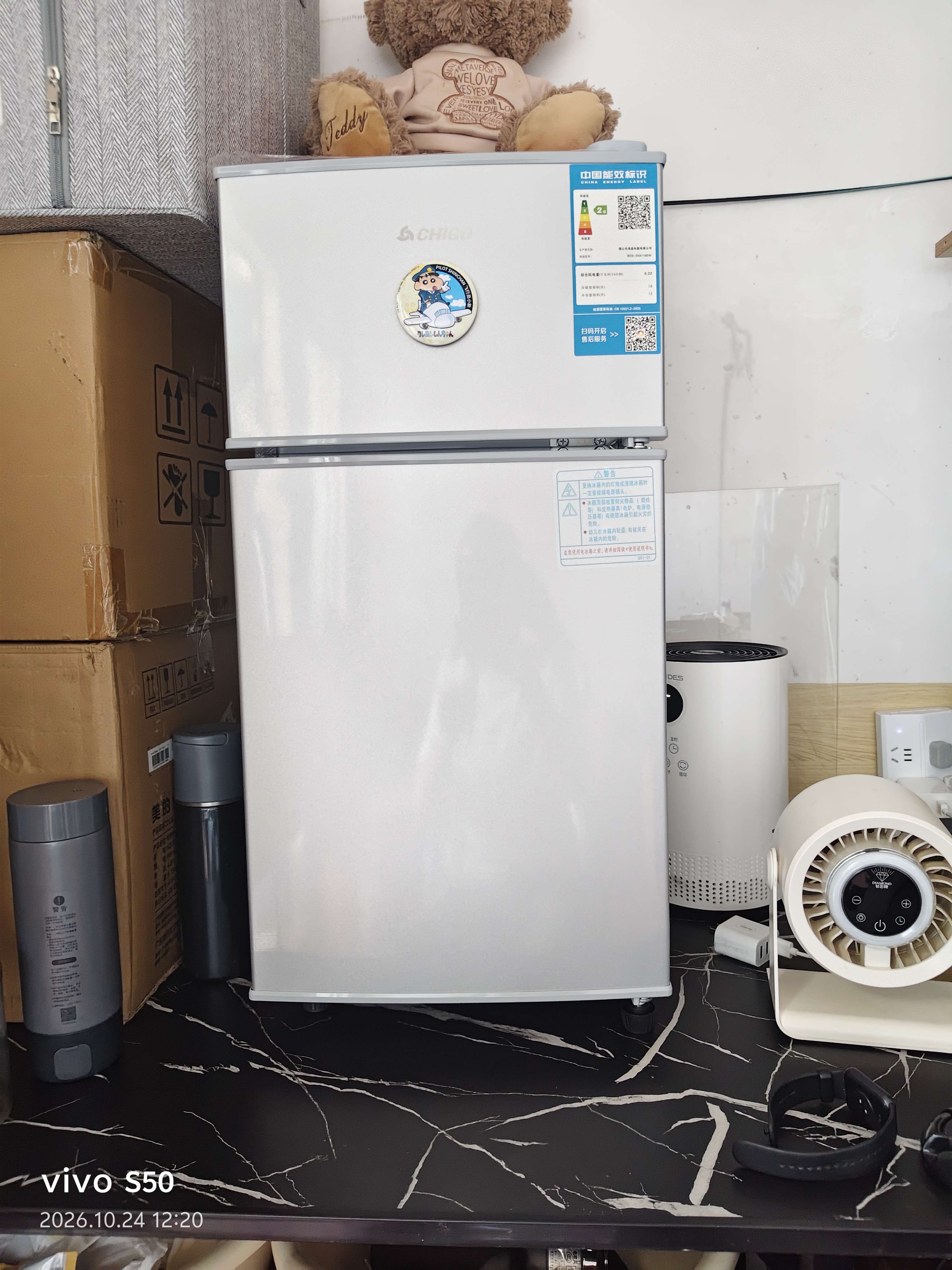 志高（CHIGO）小冰箱迷你小型家用冷藏冷冻两用宿舍出租房用双门办公室电冰箱节能省电 【铜管速冷】118银色【全国联保丨节能省电】 实拍图