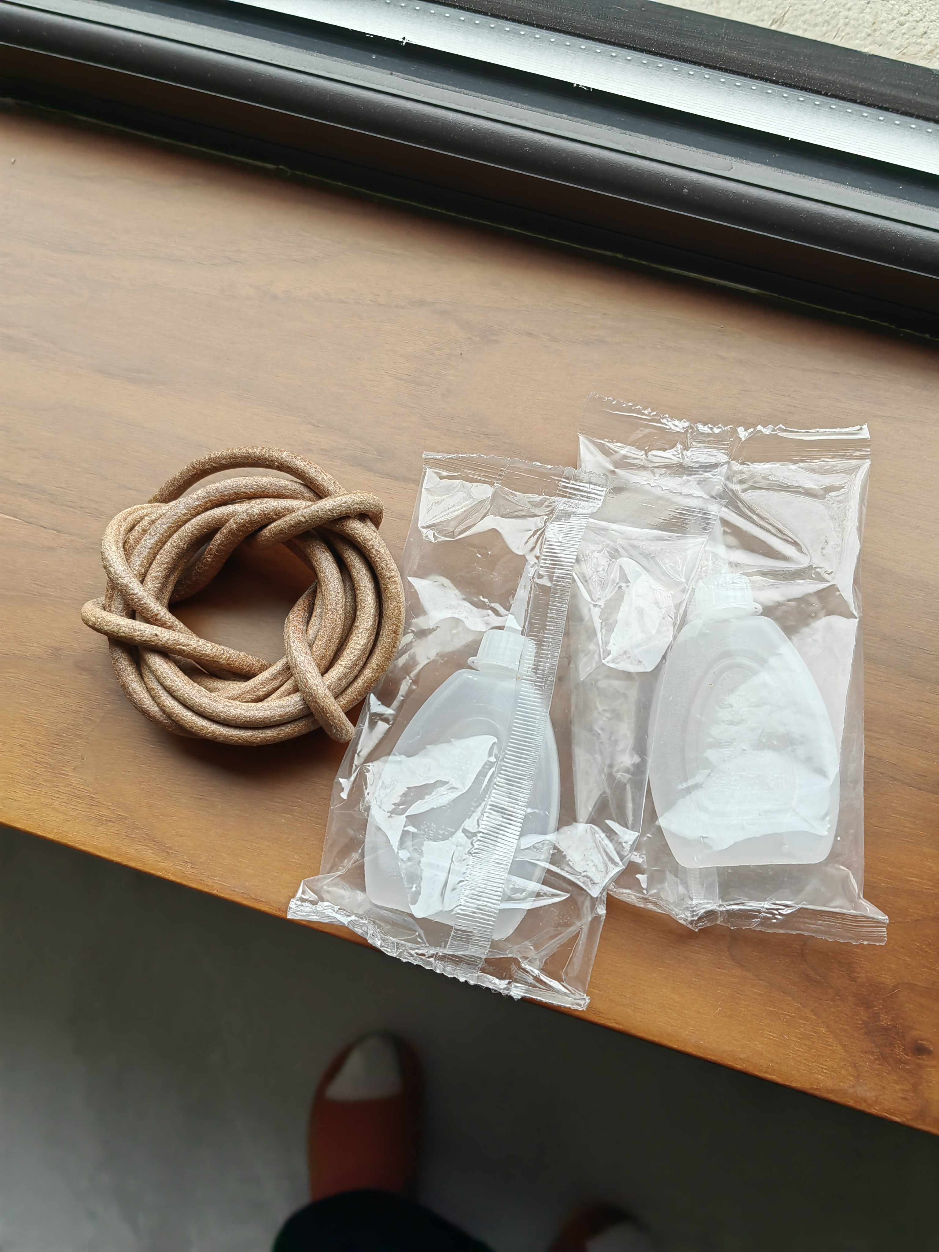 家用老式缝纫机皮带牛皮牛筋蝴蝶蜜蜂飞人牡丹脚踏衣车配件大全通用 直径6mm 送锥子 实拍图