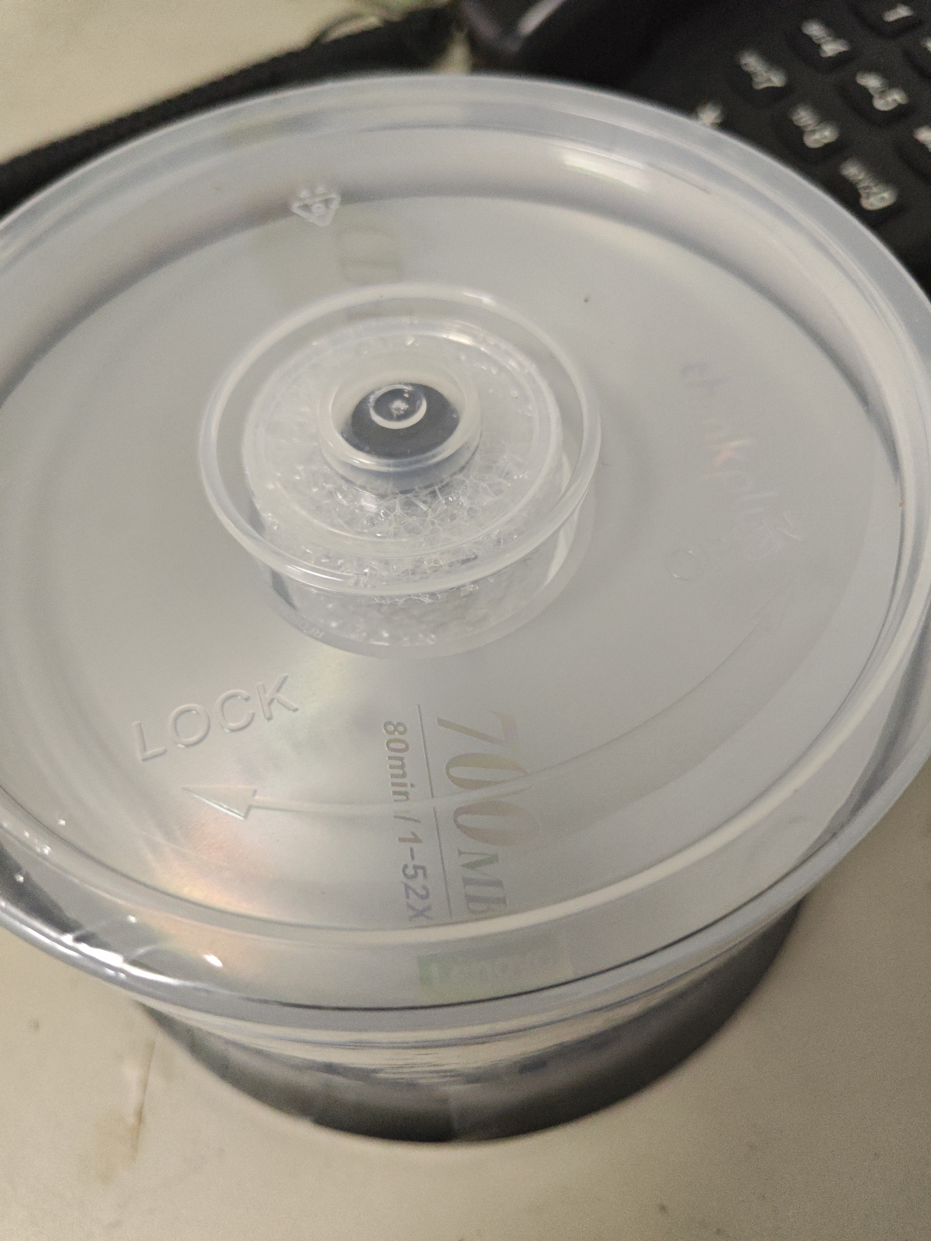联想（Lenovo）CD-R 刻录光盘 52速700MB 空白光盘 办公系列 50片桶装 A级盘片 长效保存 实拍图