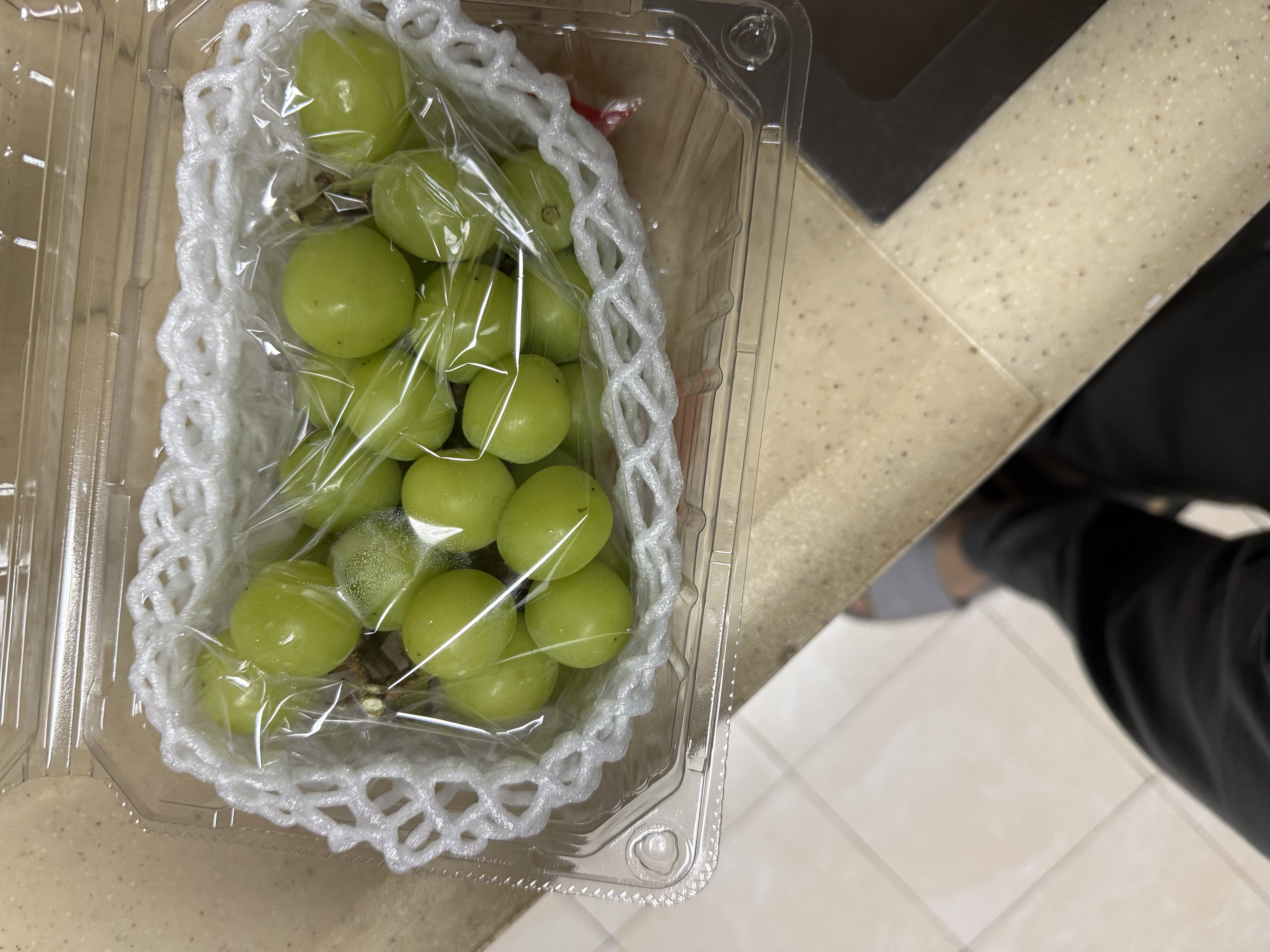 【七鲜Wow果】花香阳光玫瑰青提约500g 实拍图