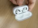 Apple/苹果 AirPods 5（支持主动降噪）搭配USB-C充电盒 蓝牙耳机 适用iPhone/iPad/Mac 实拍图