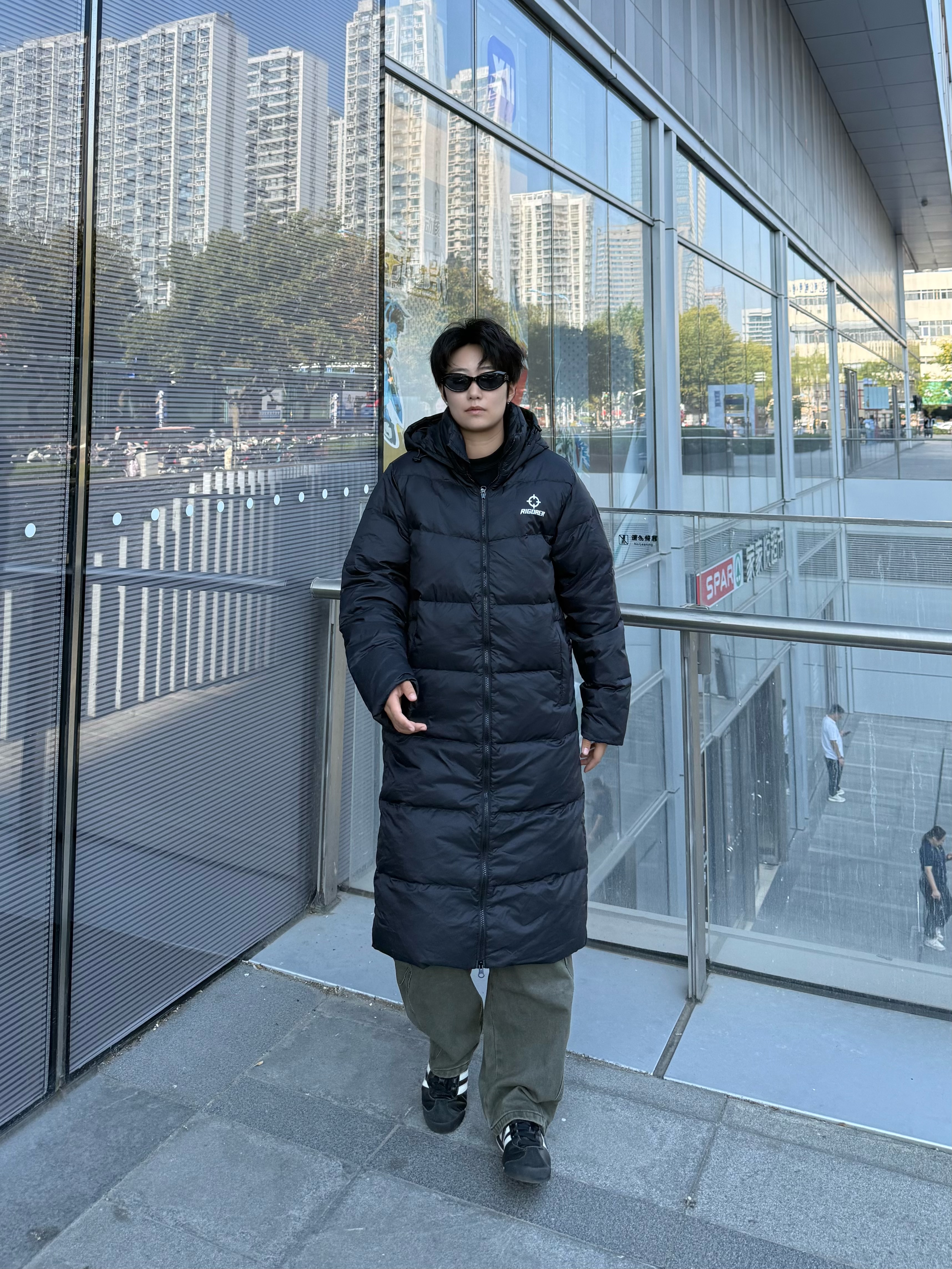 准者（RIGORER）长款羽绒服男2026秋冬新款连帽保暖防风加厚运动户外休闲情侣外套 纯正黑 L (175) 实拍图