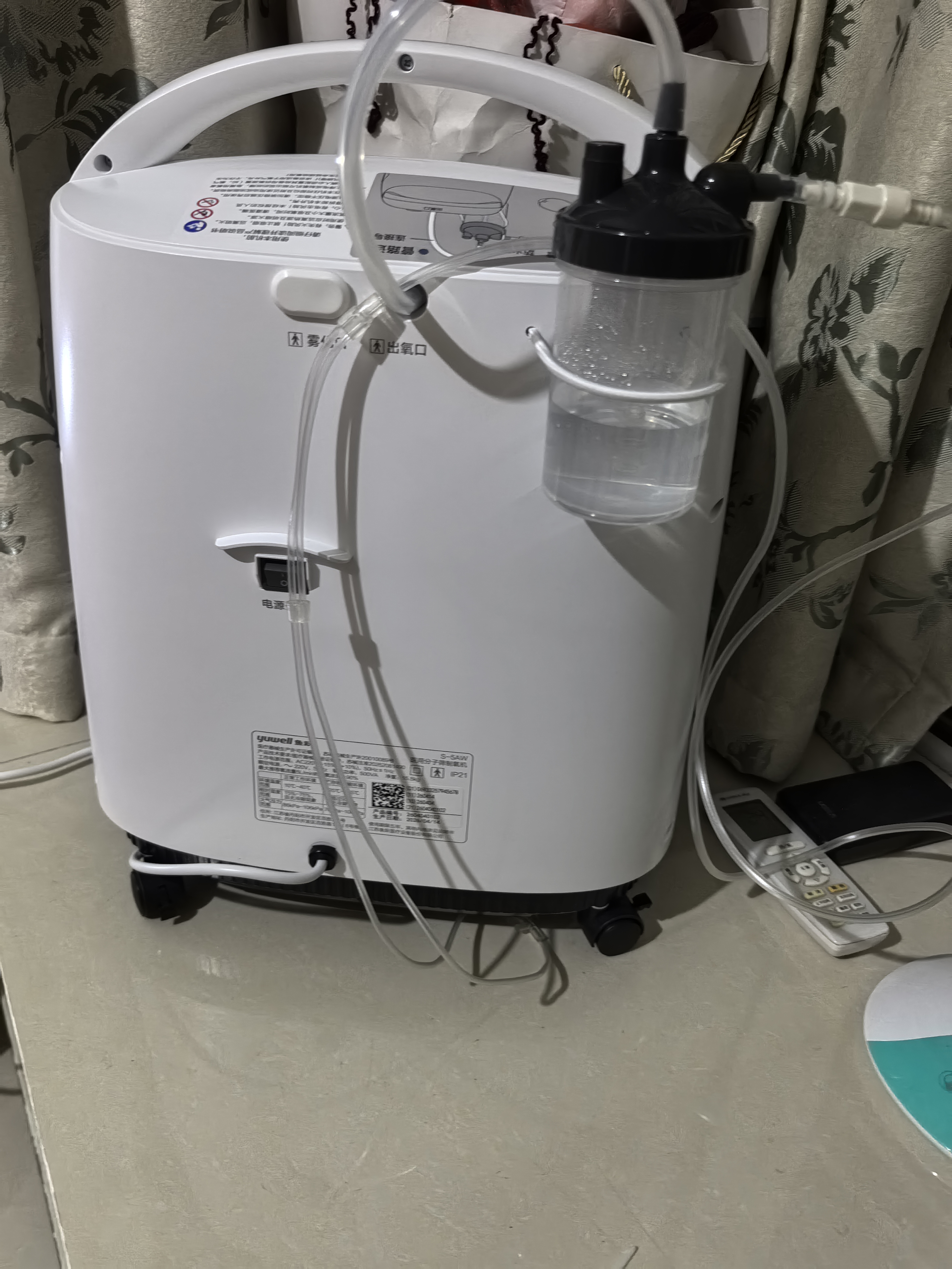 鱼跃制氧机医用级5L升吸氧气机家用老人孕妇超轻音直流变频省电S-5AW 实拍图