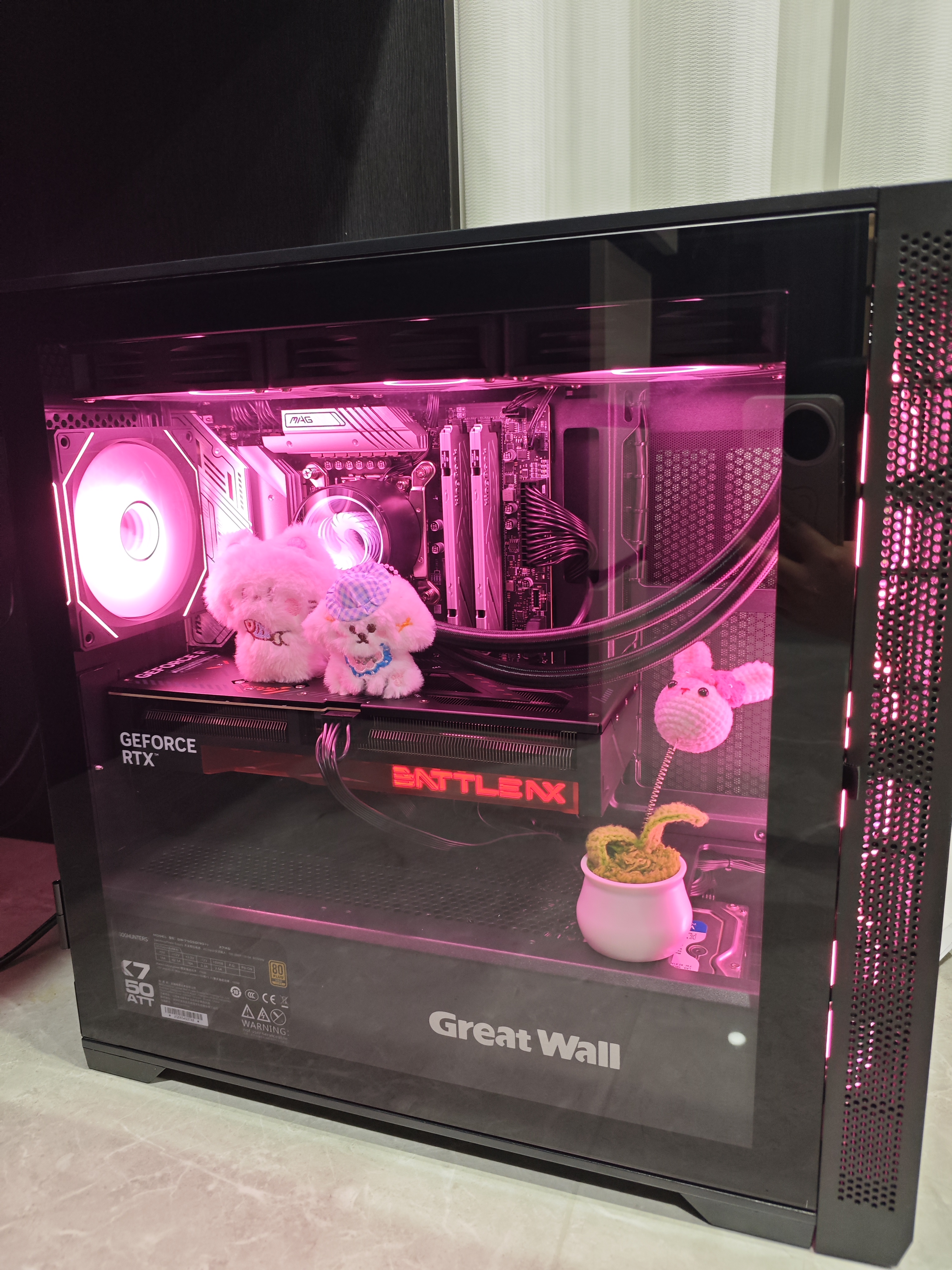 长城（Great Wall）冰霜X3黑色电脑机箱（MATX/360水冷位/磁吸翻门/细网孔金属面板/U3/9风扇位/五槽PCI/兼容5080） 实拍图