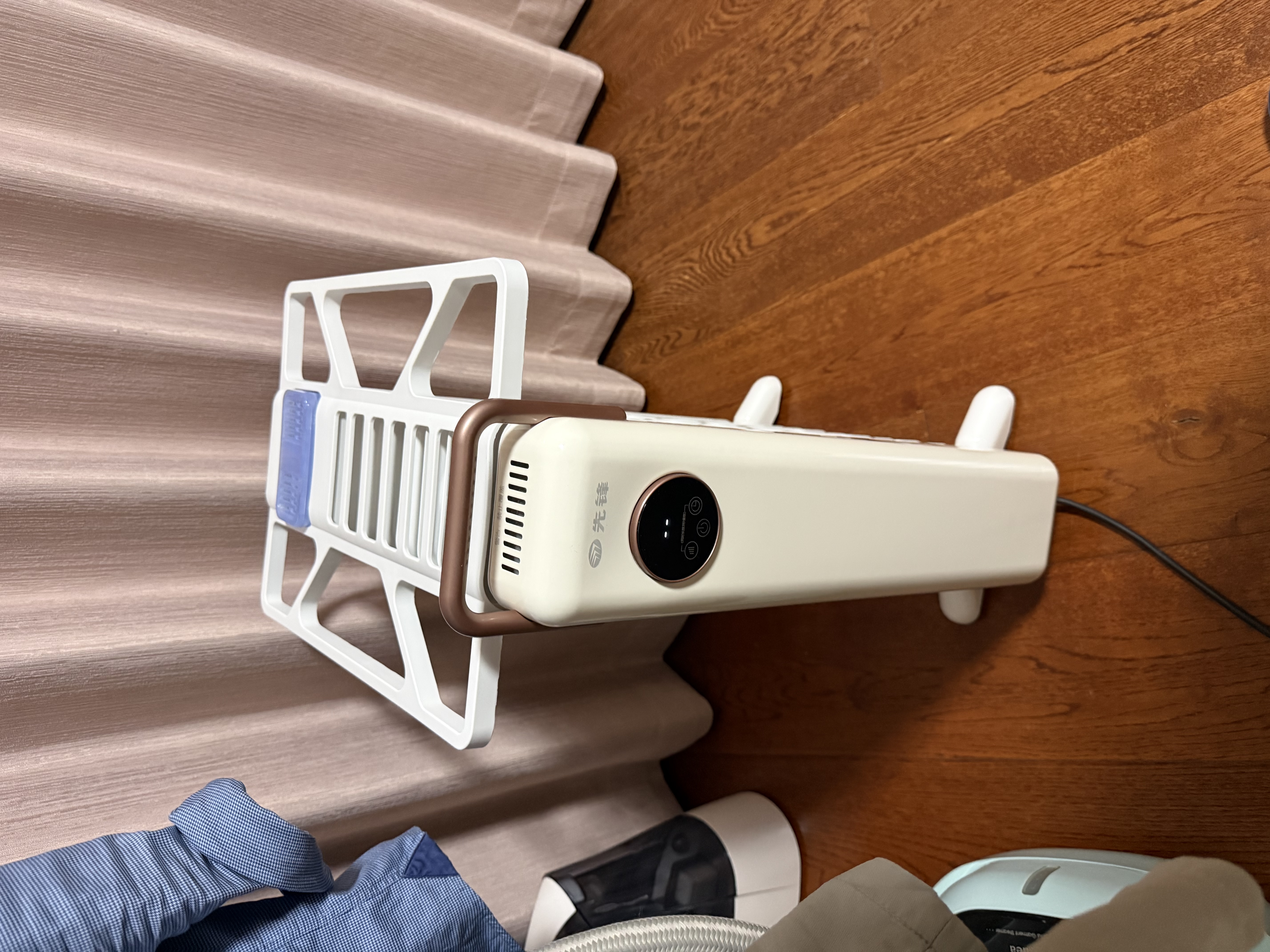 先锋【高效智能】取暖器/电热油汀/取暖器家用/电暖器/暖气/电暖气片烤火炉油丁13片智能热浪电暖炉 实拍图