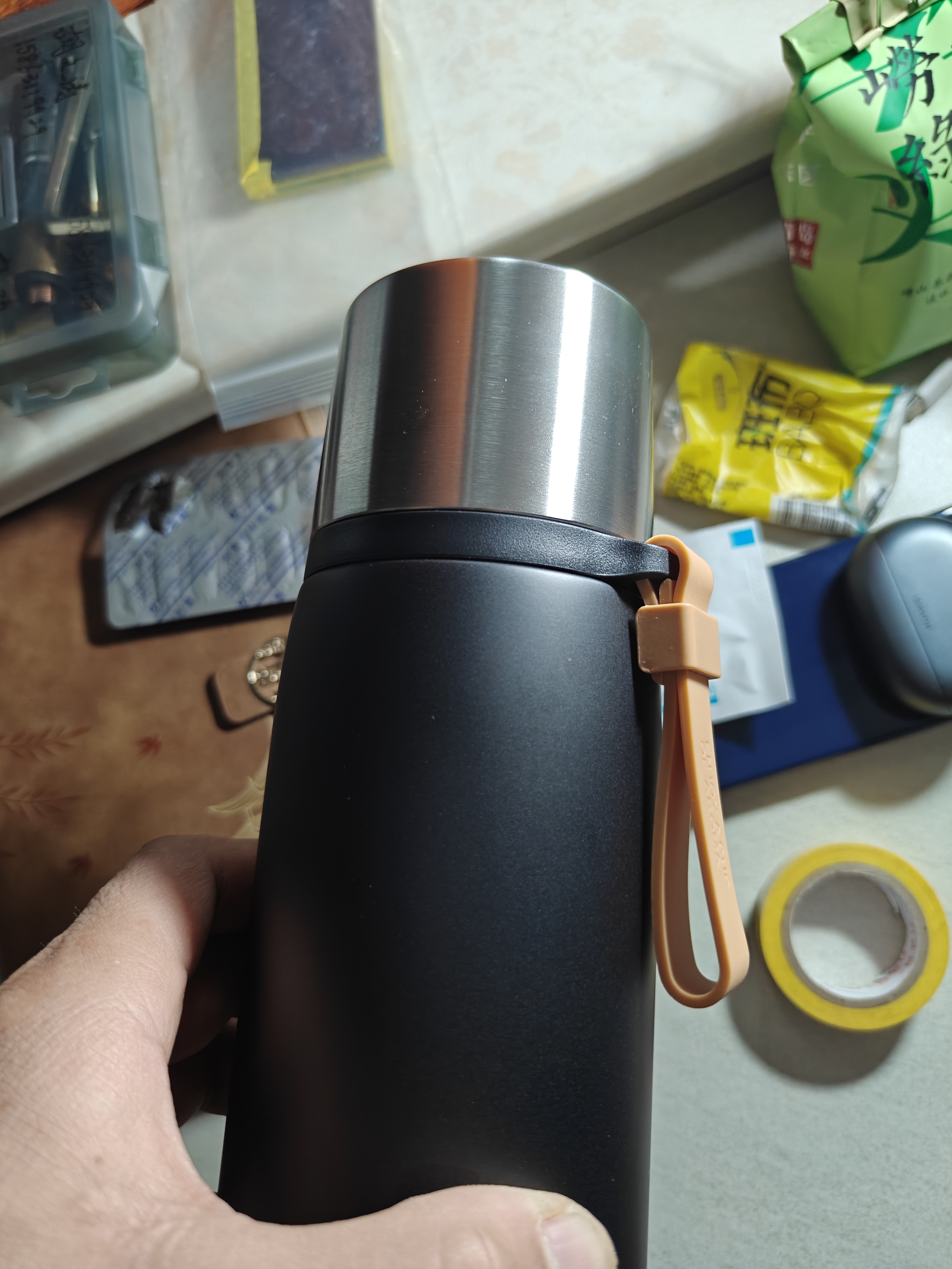 苏泊尔（SUPOR）保温杯男女士大容量316L不锈钢水杯茶水分离车载便携泡茶杯子礼物 700mL-曜石黑 实拍图