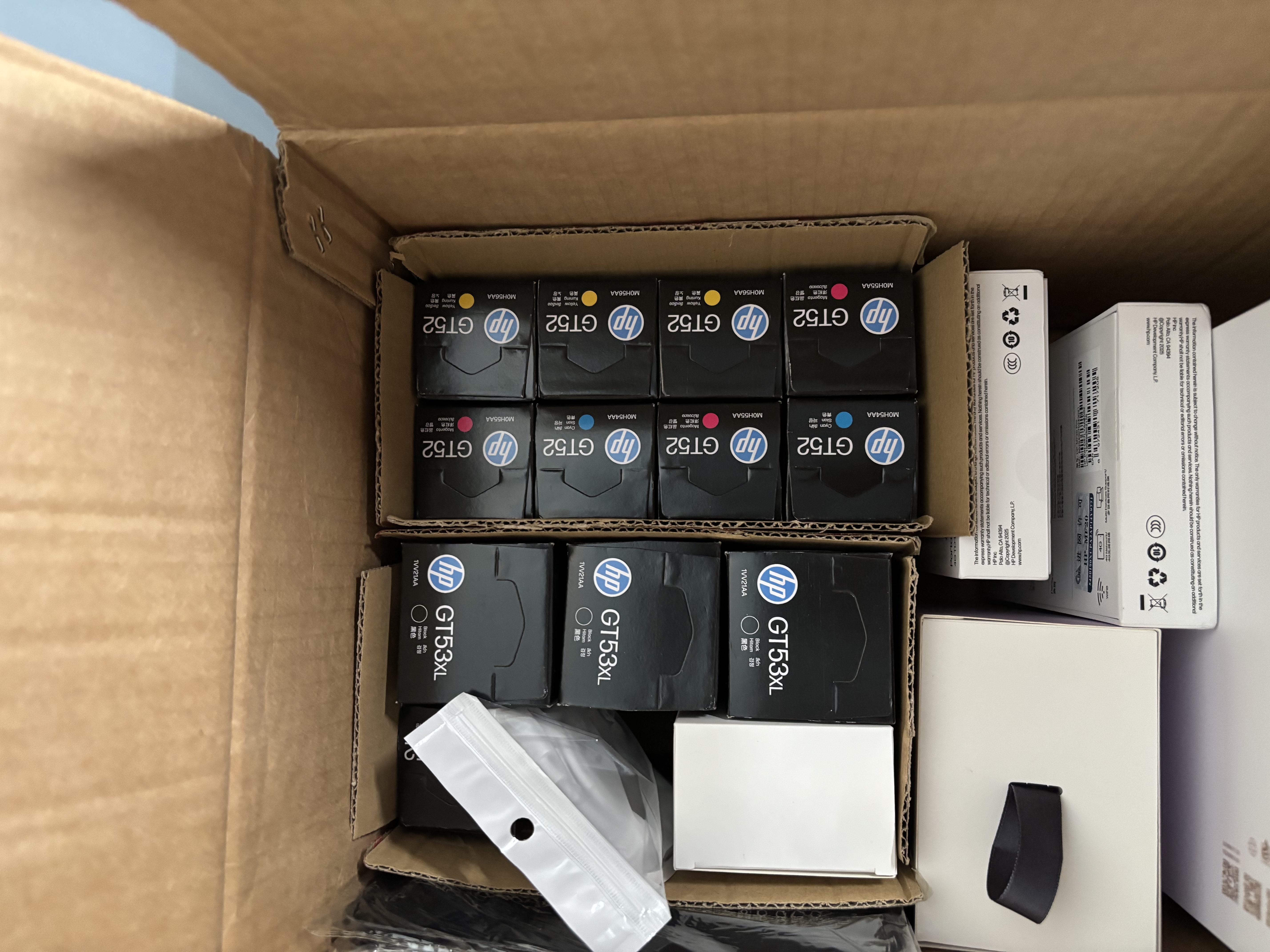 惠普（HP）原装GT53XL/52墨水 tank670/672/675/678/720/725/726/728/750/755/758/790/798 GT53XL-52大容量四色墨水套装（盒装） 实拍图