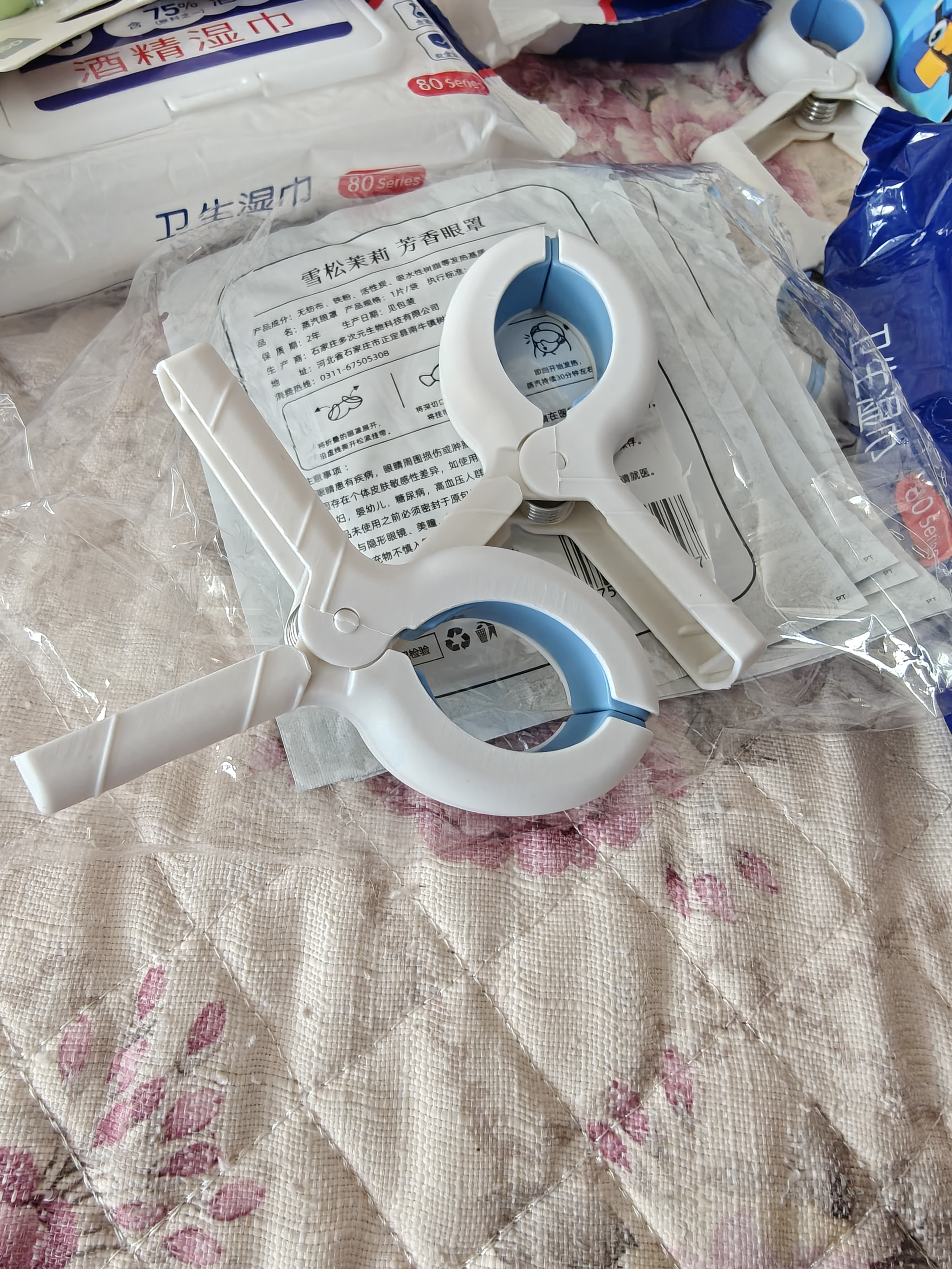夹子厨卫配件晾衣夹晒被子大夹子大号晾衣服床单被夹 被子防风夹【1个】颜色随机 实拍图