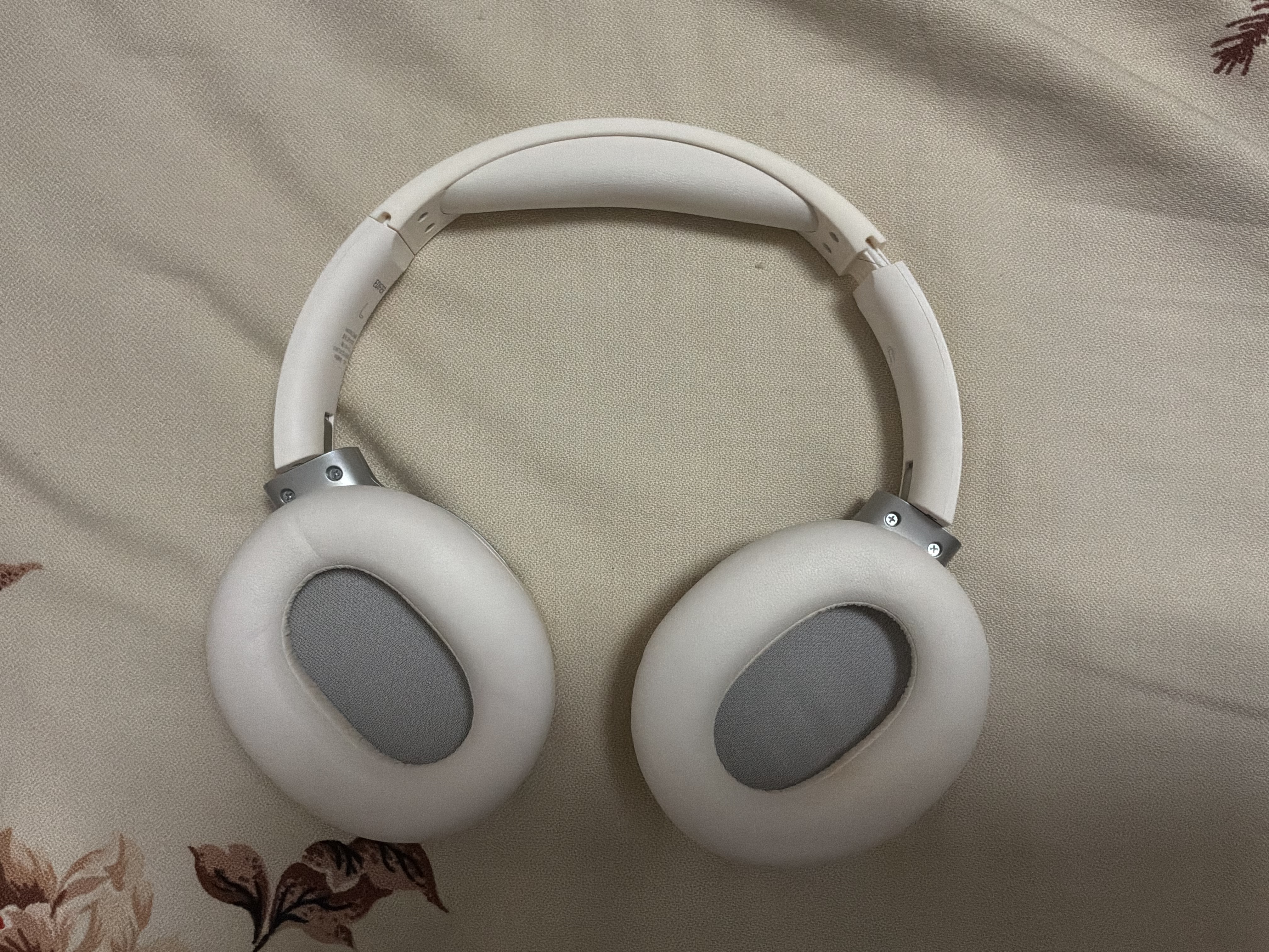 漫步者（EDIFIER）W820NB三金标版 头戴式主动降噪蓝牙耳机 83小时续航 适用苹果华为小米OPPO手机 皓月银 实拍图