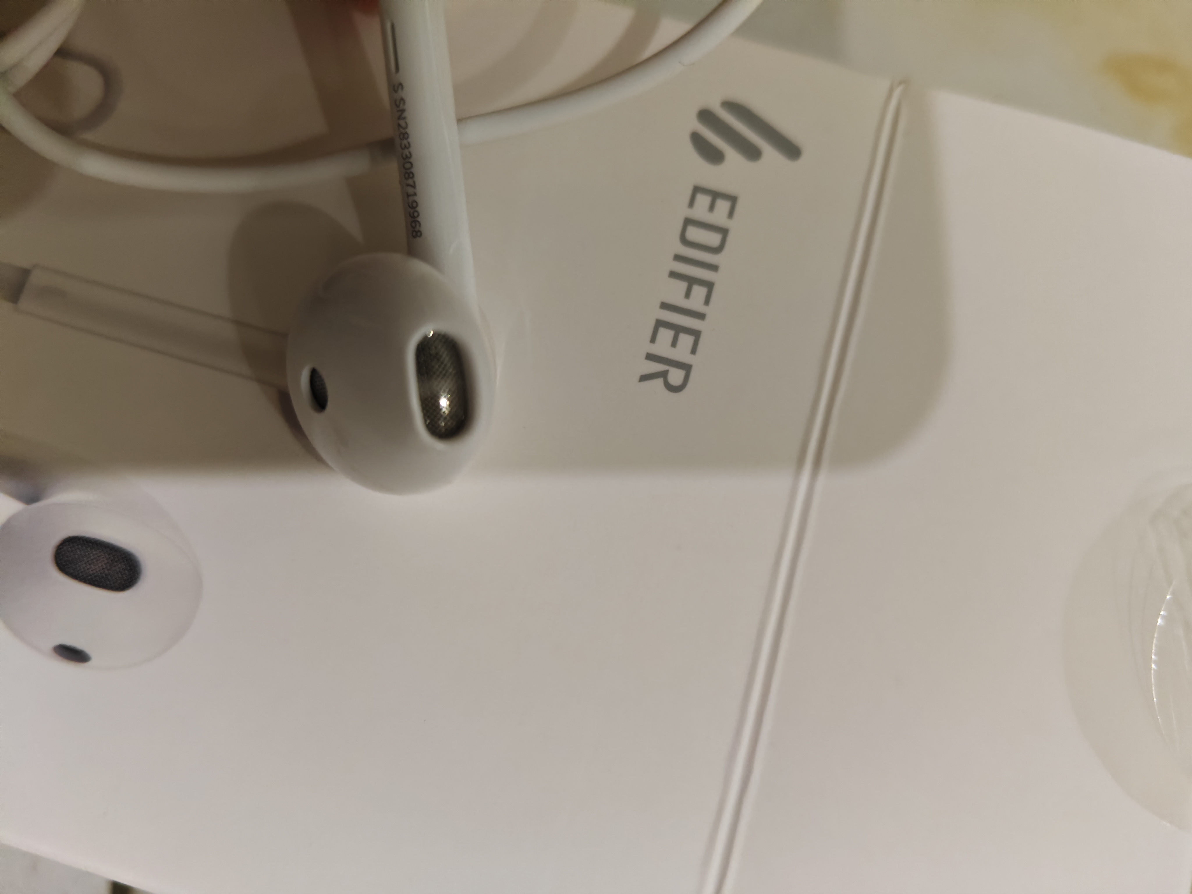 漫步者（EDIFIER）H180Plus 半入耳式有线耳机 手机耳机 音乐耳机 K歌耳麦 3.5mm接口 电脑笔记本手机适用 实拍图