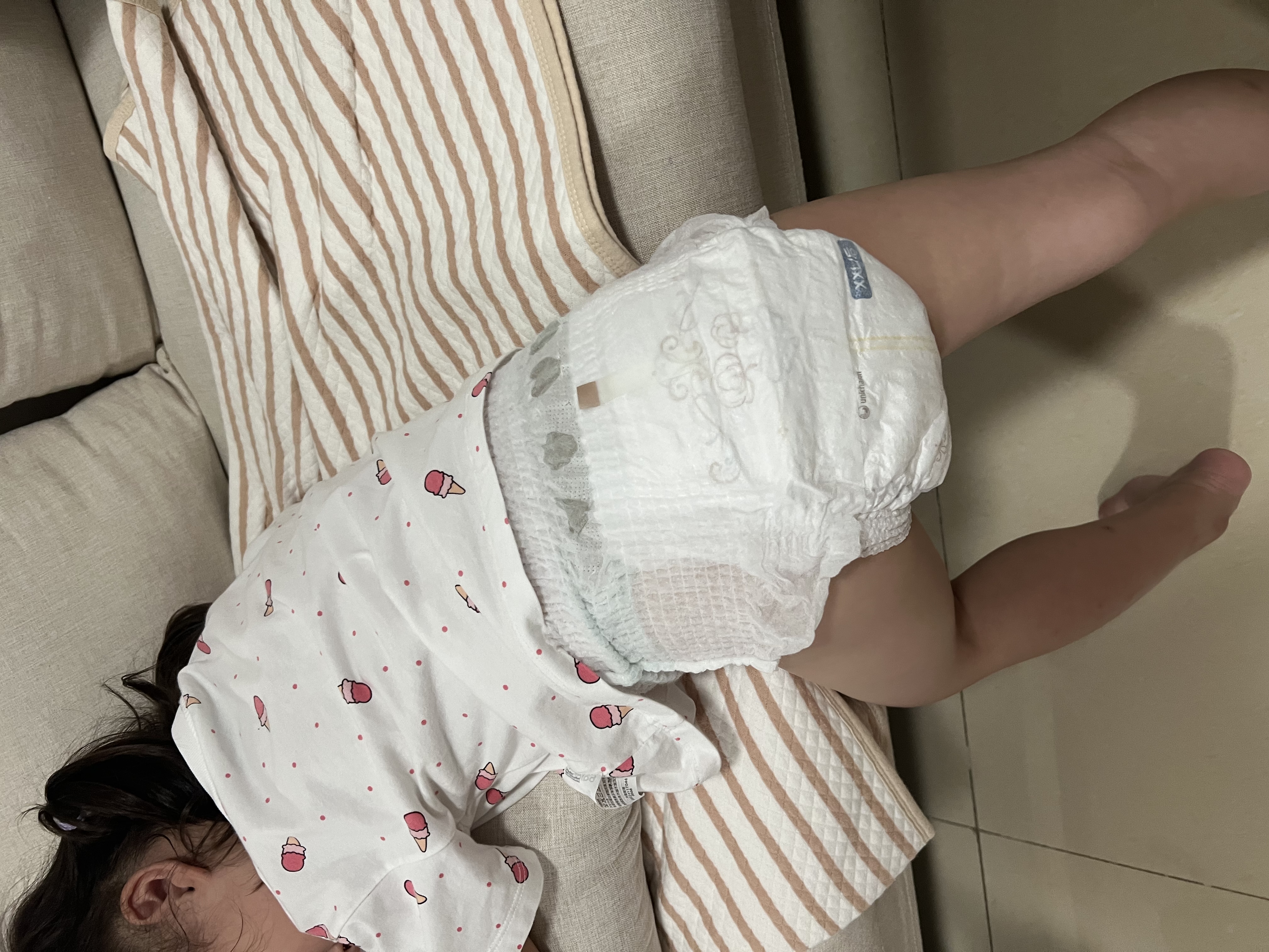 MOONY尤妮佳皇家佑肌婴儿拉拉裤XXL22贵族棉蚕丝超薄尿裤透气小风窗 实拍图