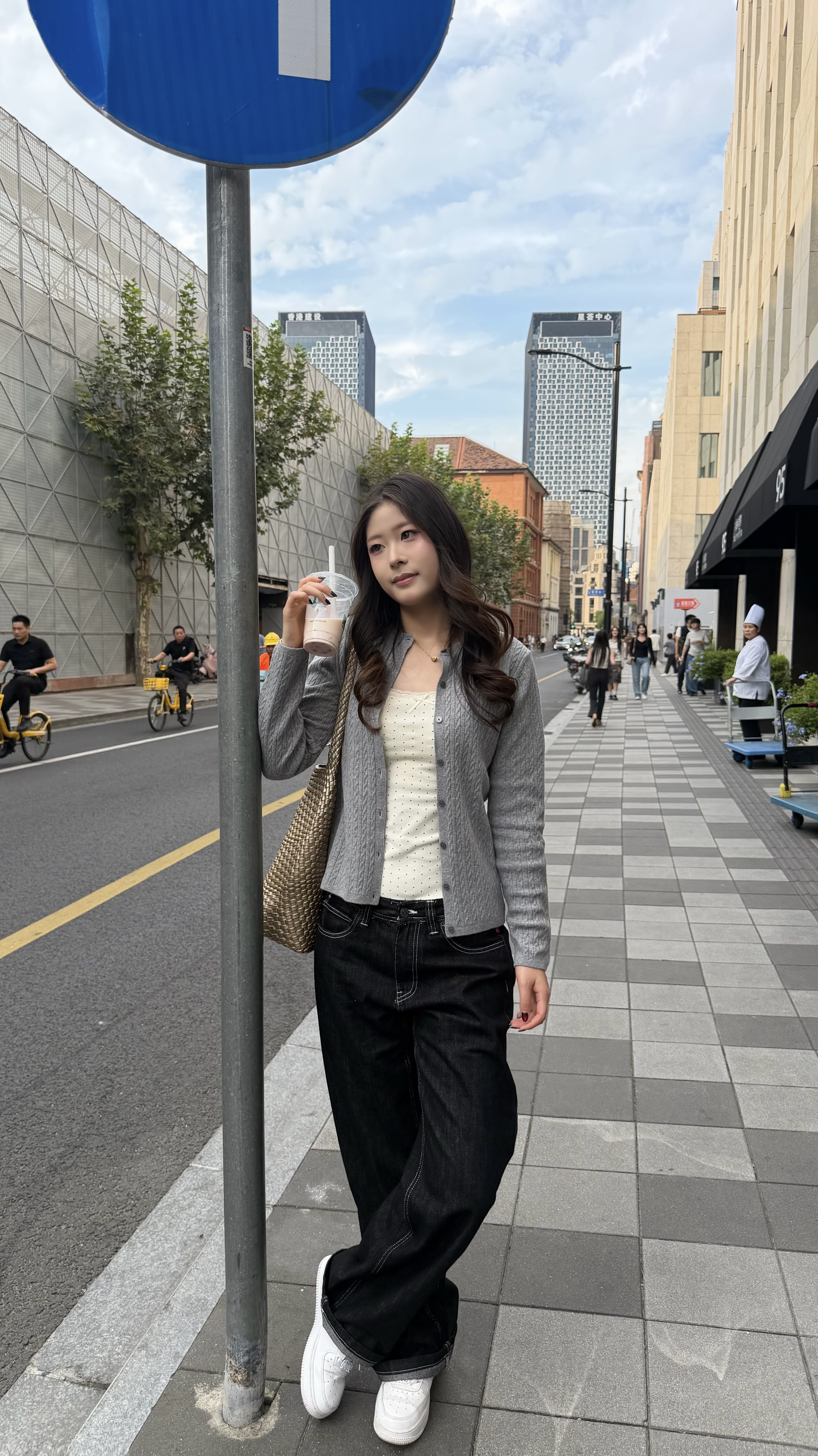 优衣库纽花圆领针织开衫女装488288 04 烟灰色 L 实拍图