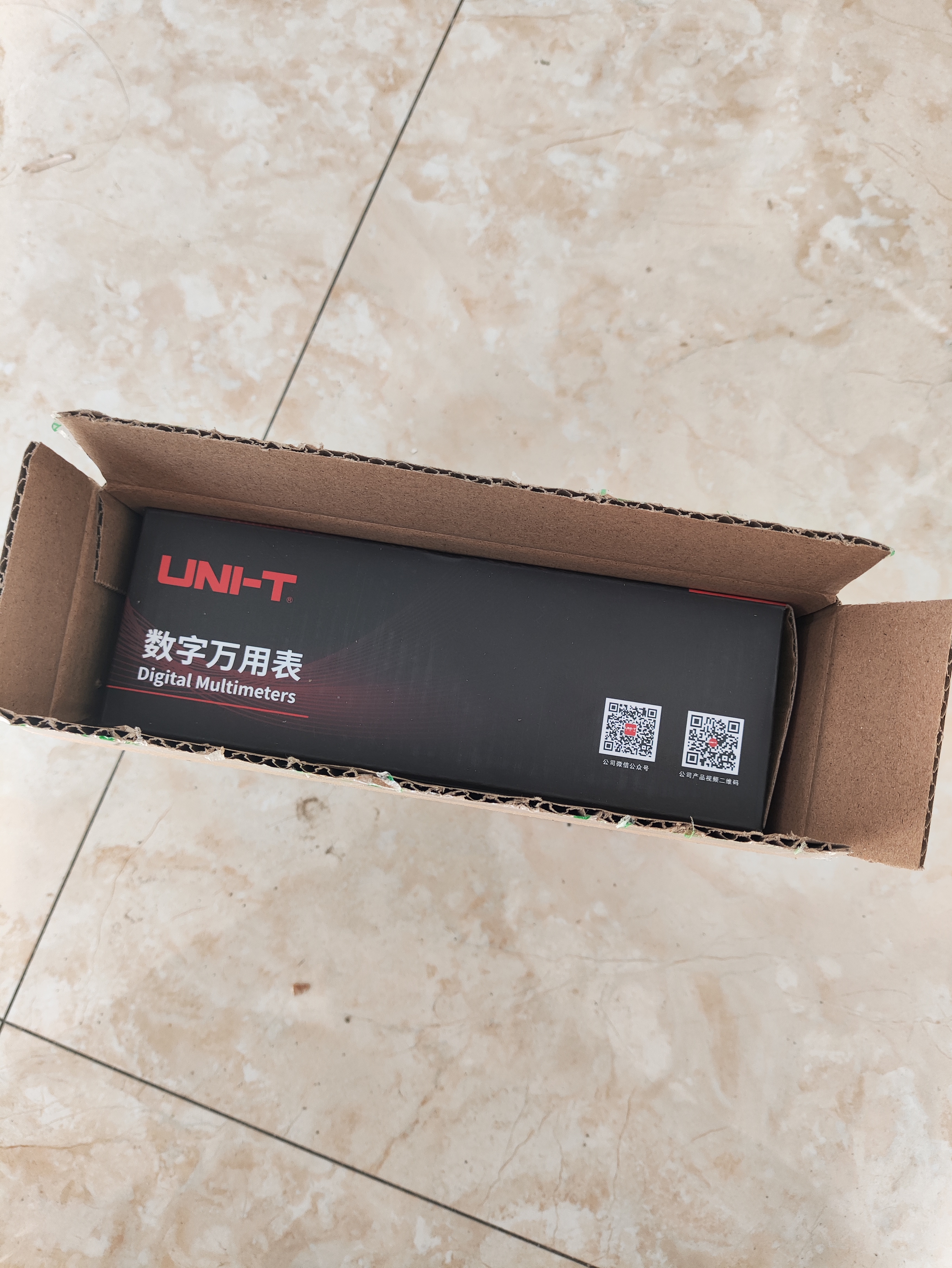 优利德（UNI-T）UT136B+ 自动量程数字万用表万能表电工表家用NCV多功能电流表 实拍图