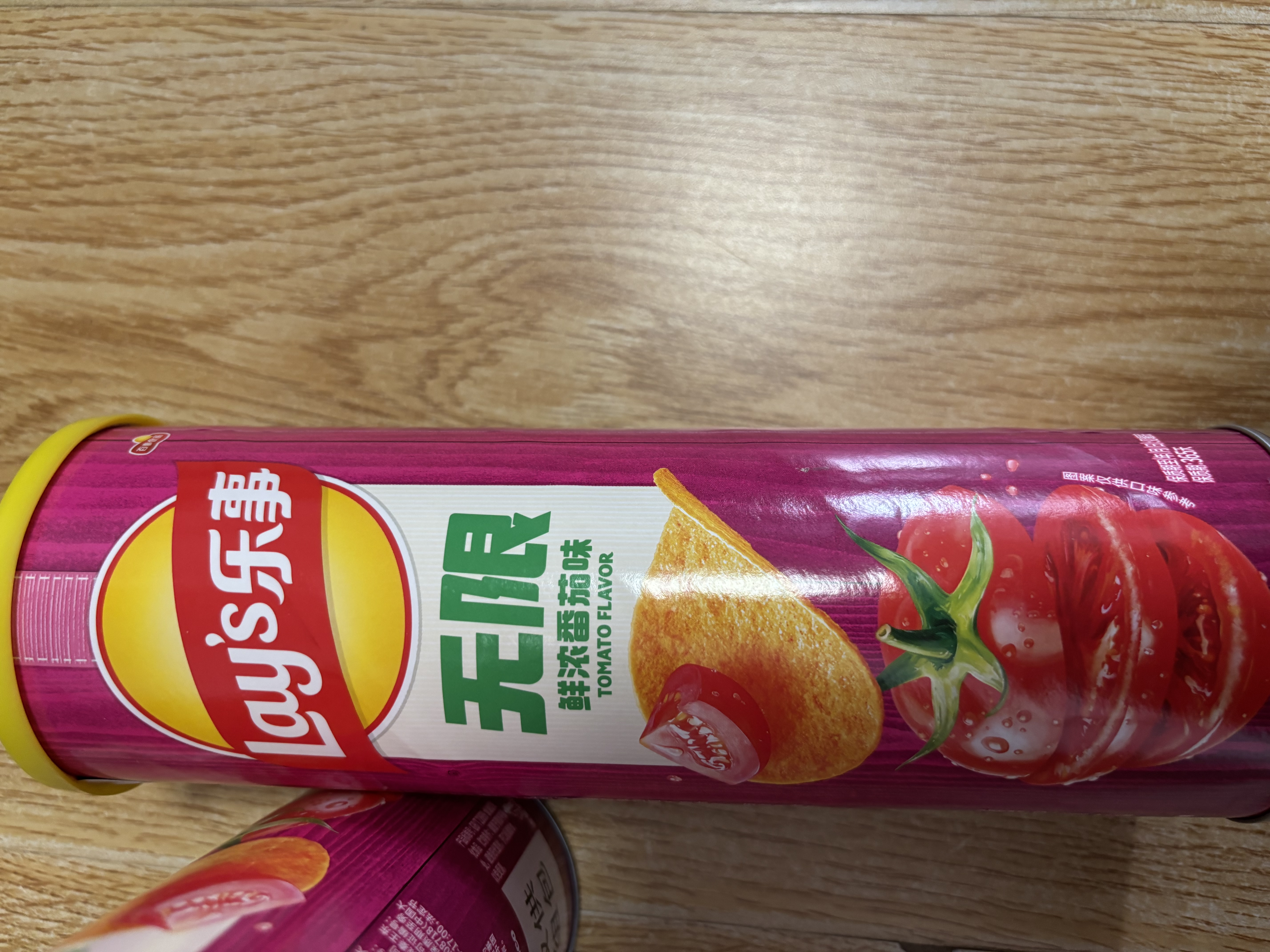 乐事（Lay's）无限薯片 鲜浓番茄味 104克*2罐 208克 休闲零食 膨化食品 实拍图