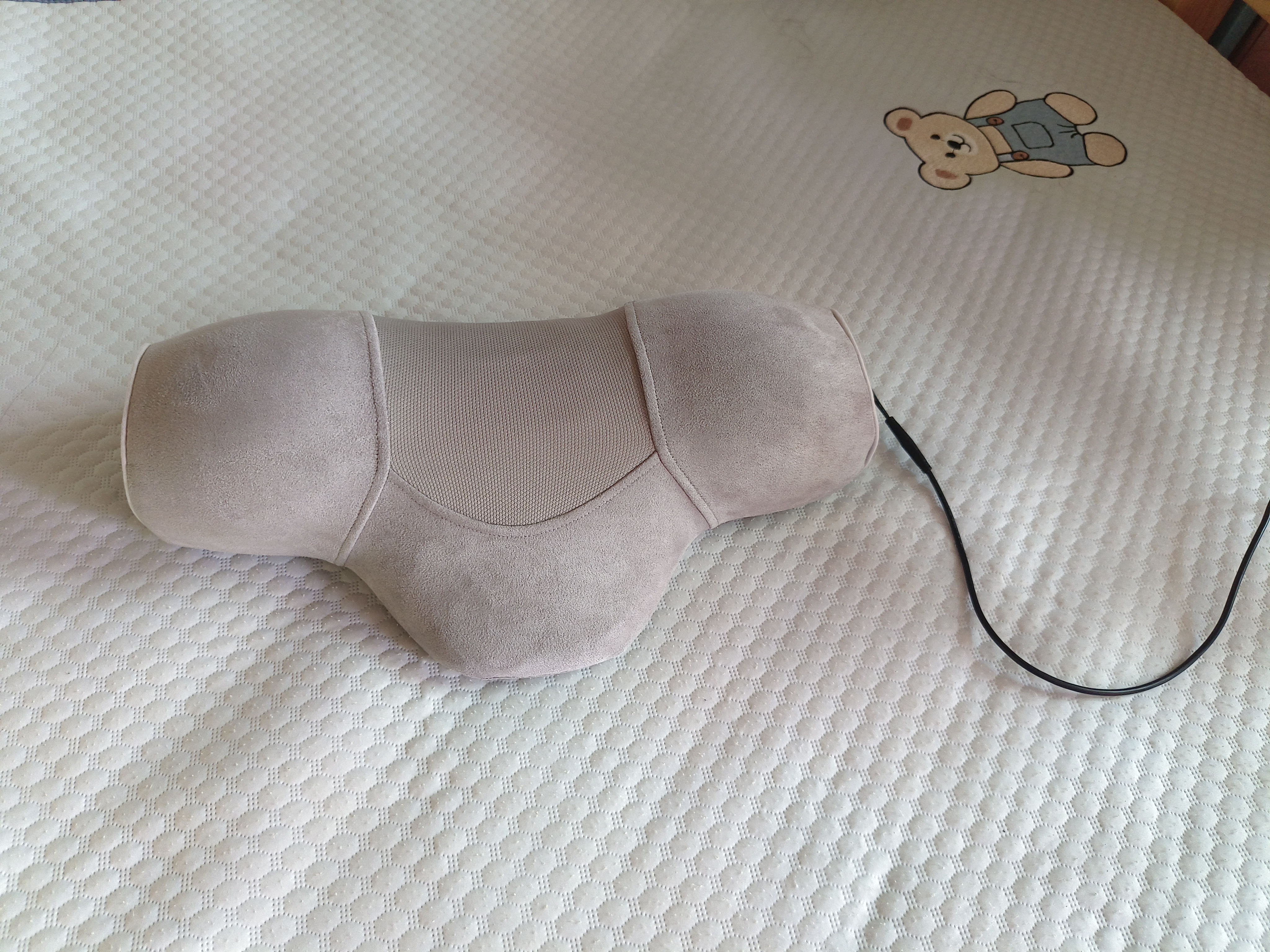 可韵（CORY）颈椎枕头护颈椎助睡眠颈椎病专用记忆棉枕头反弓加热敷劲锥整头 实拍图